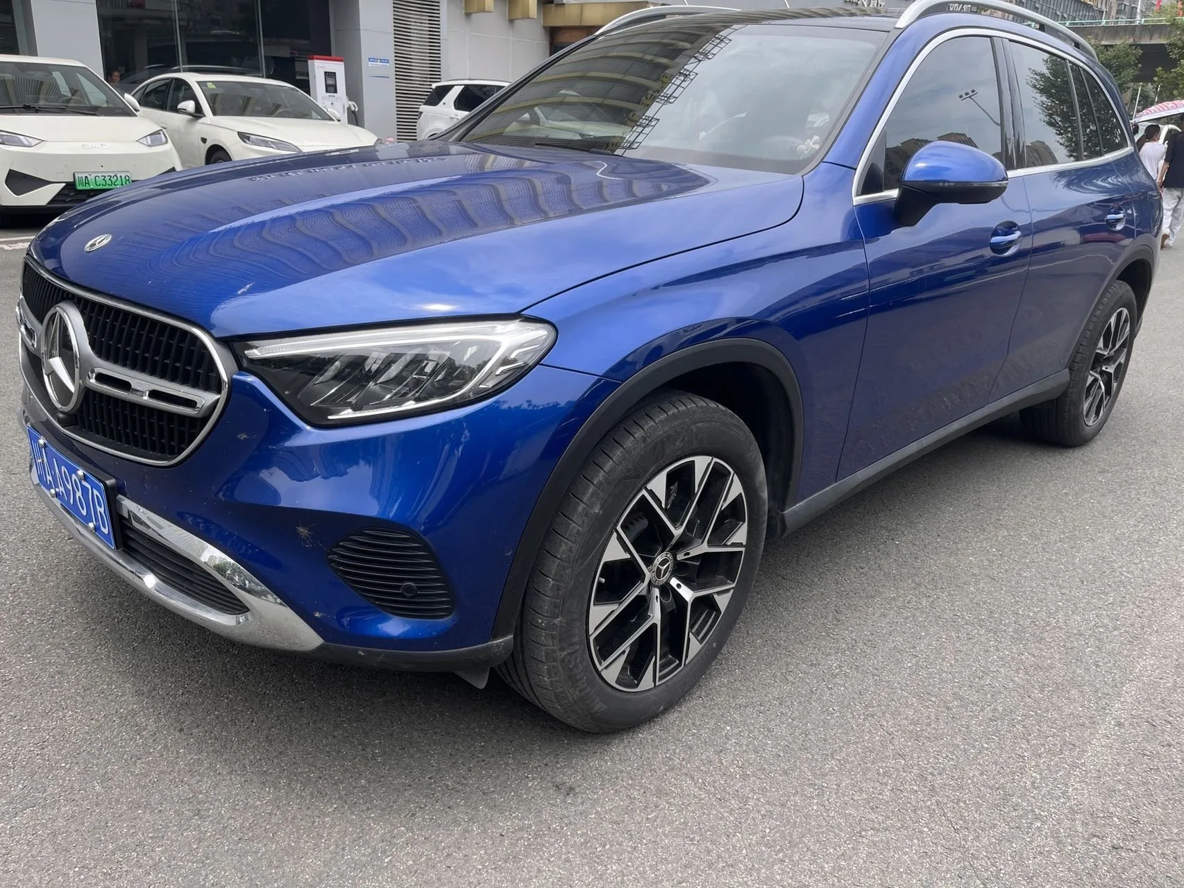 Mercedes-Benz 2023 GLC 260 L 4MATIC 48V 2.0T Dynamic 5-seater Automatic