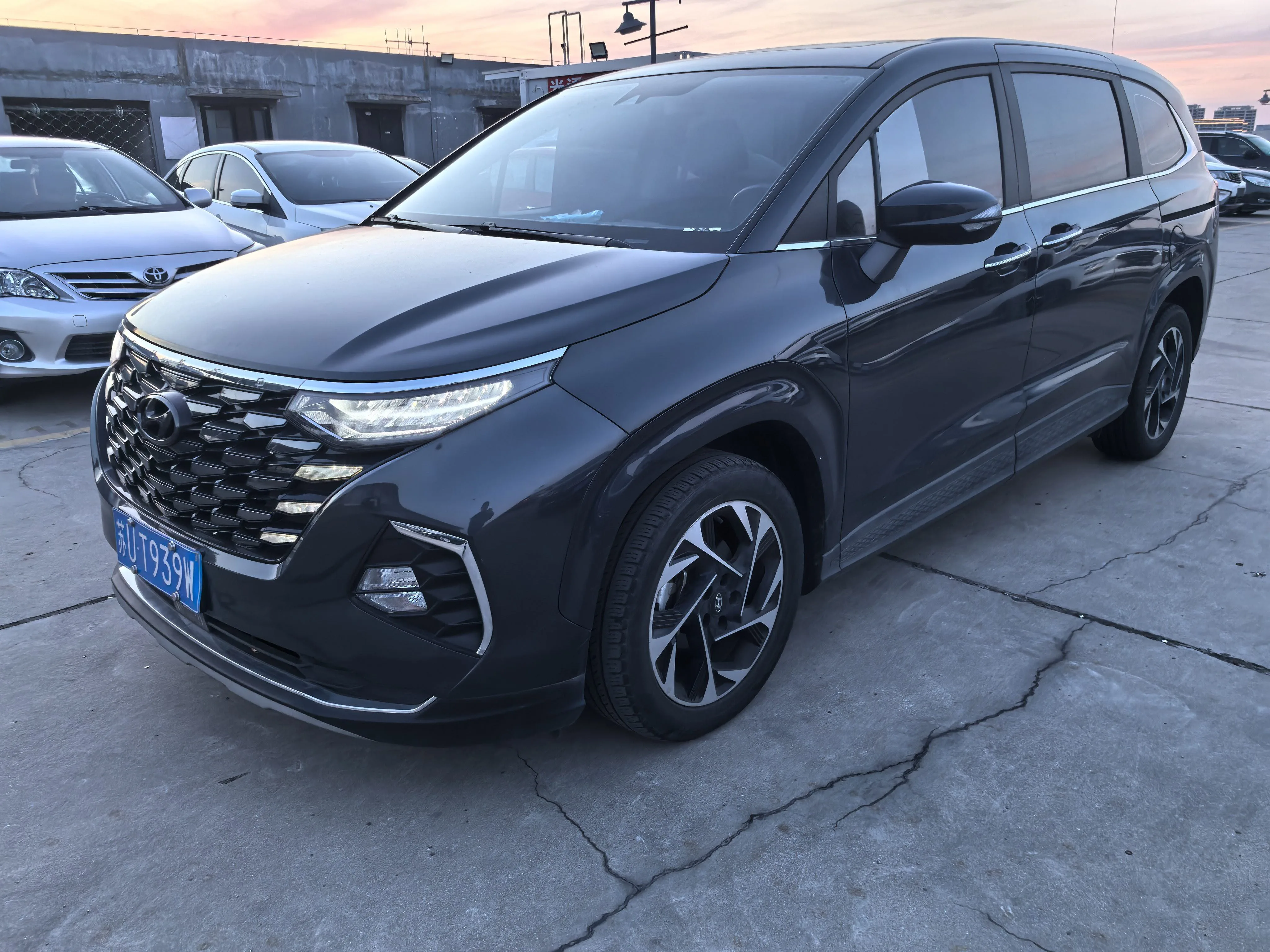Kusto 2021 270TGDi Premium Edition LUX