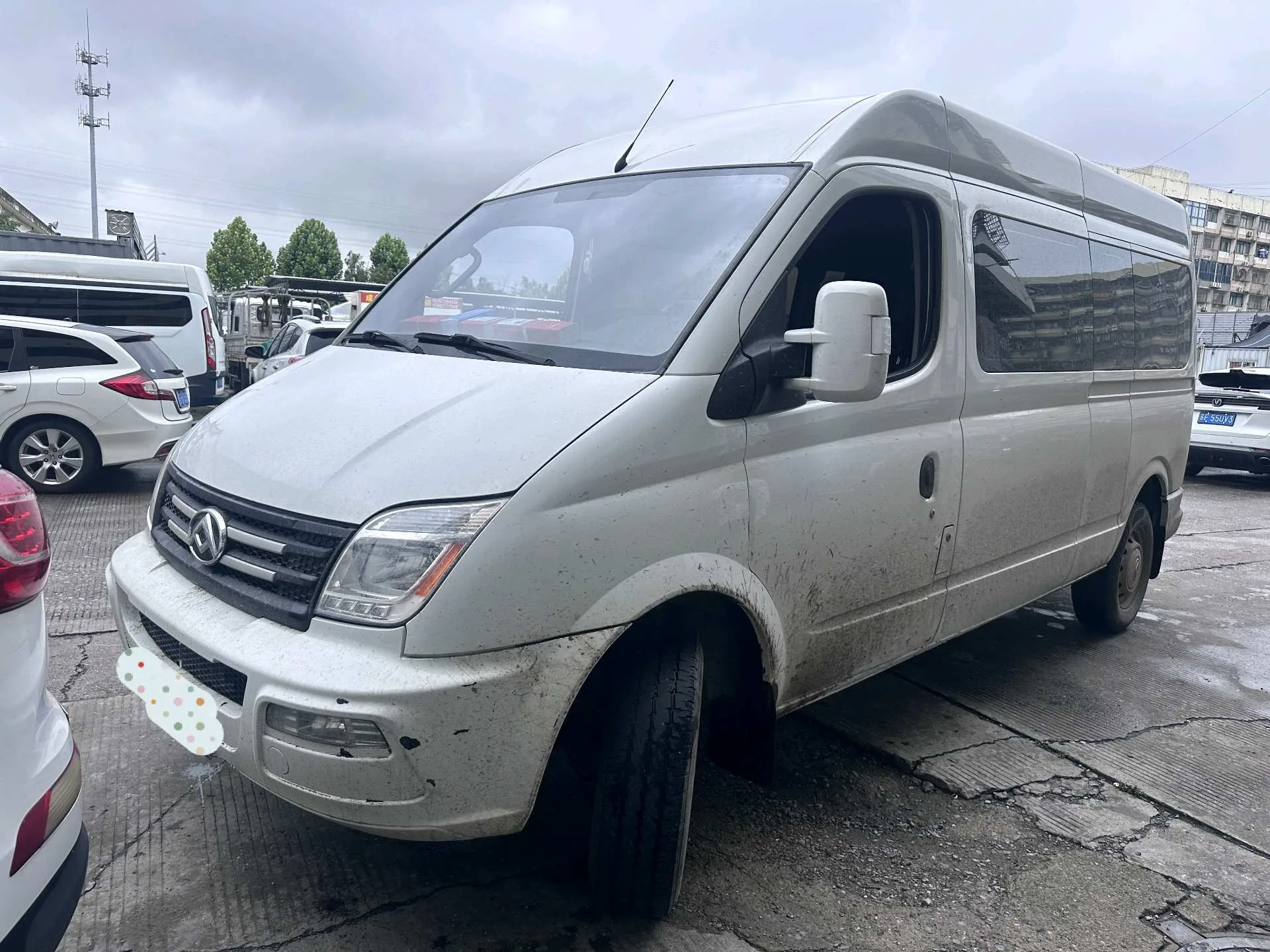 Maxus 2021 V80 2.0T Classic Aoyuntong 139PS Mid-wheelbase Mid-roof 6/7/8/9 Seats Manual Transmission