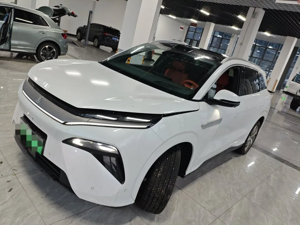 Tang L 2025 DM 200KM Four-Wheel Drive LiDAR Flagship Model
