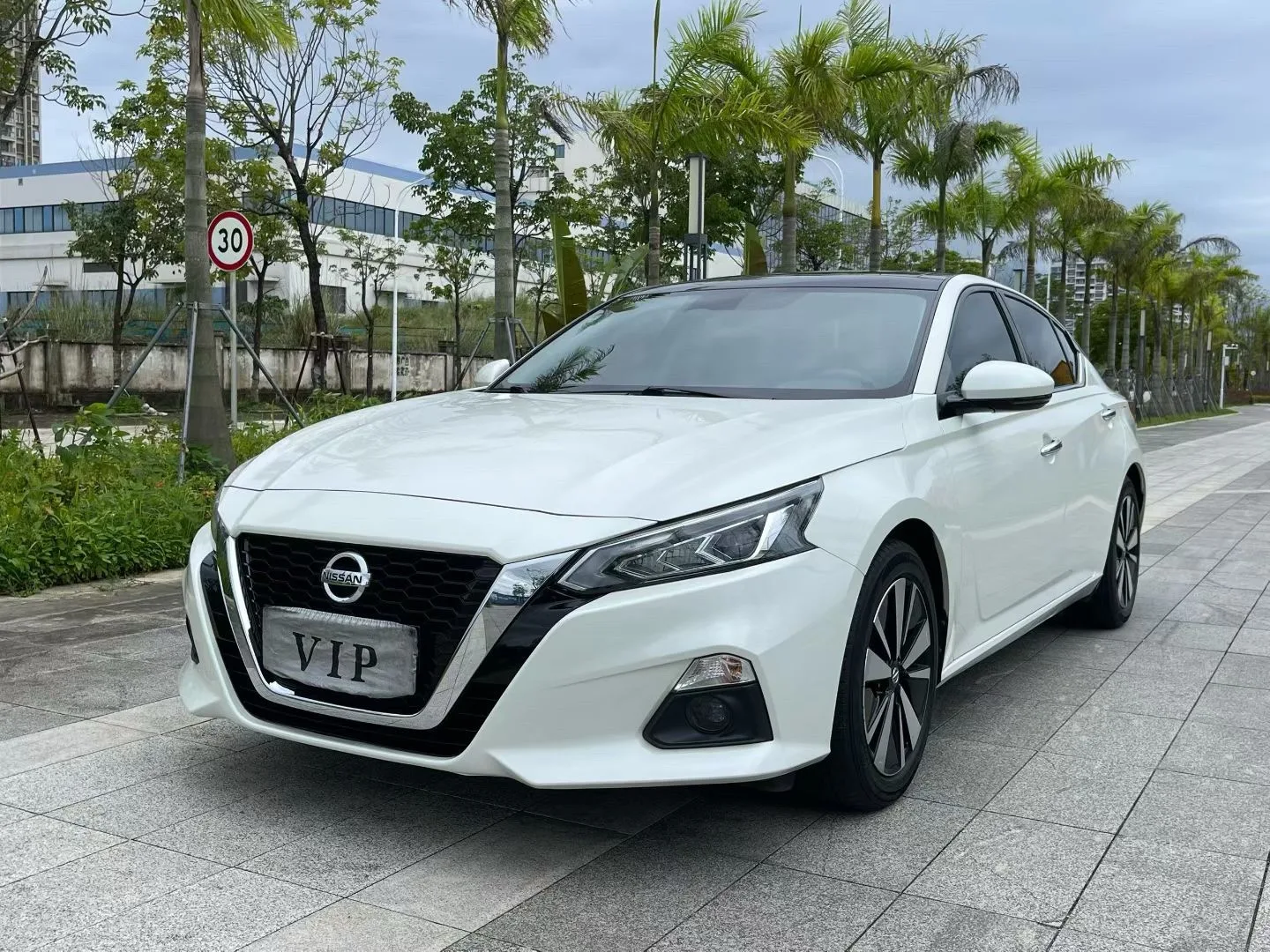 Teana 2022 2.0L XL-TLS Enjoy Edition
