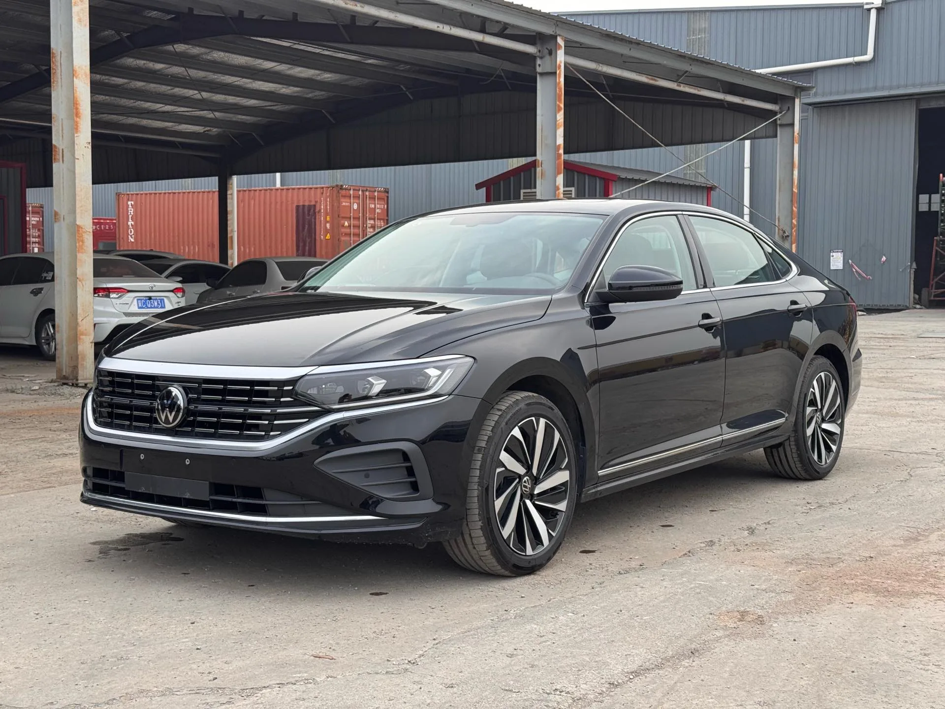 Volkswagen 2026 Passat 2.0TSI 330TSI Outstanding Edition Elite Trim Automatic Transmission