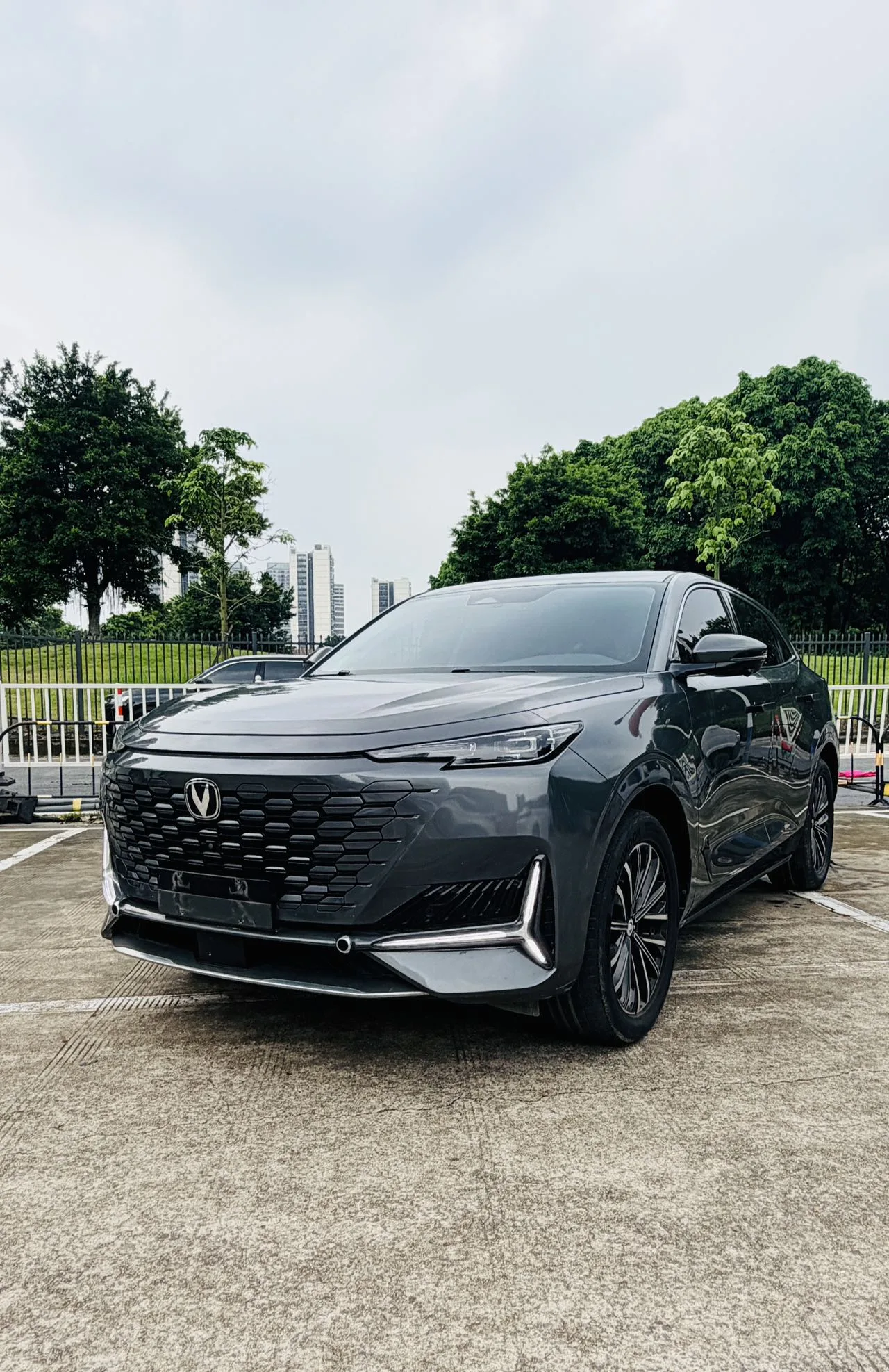 Changan 2023 UNI-K 2.0T Front-Wheel Drive "Yuexiang" Edition, Automatic Transmission
