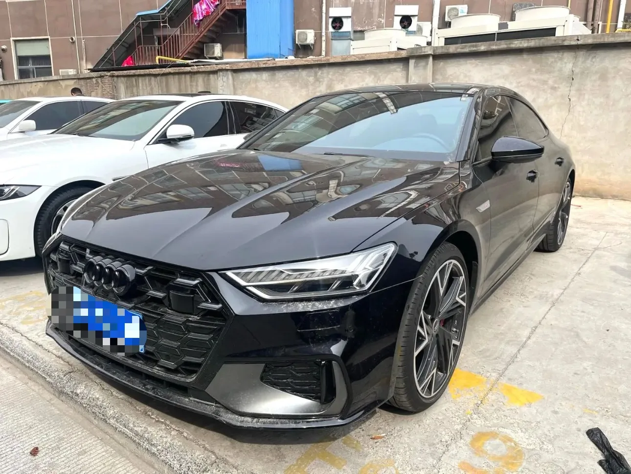 Audi 2024 A7L 2.0TFSI 45TFSI Quattro Black Knight Edition Automatic
