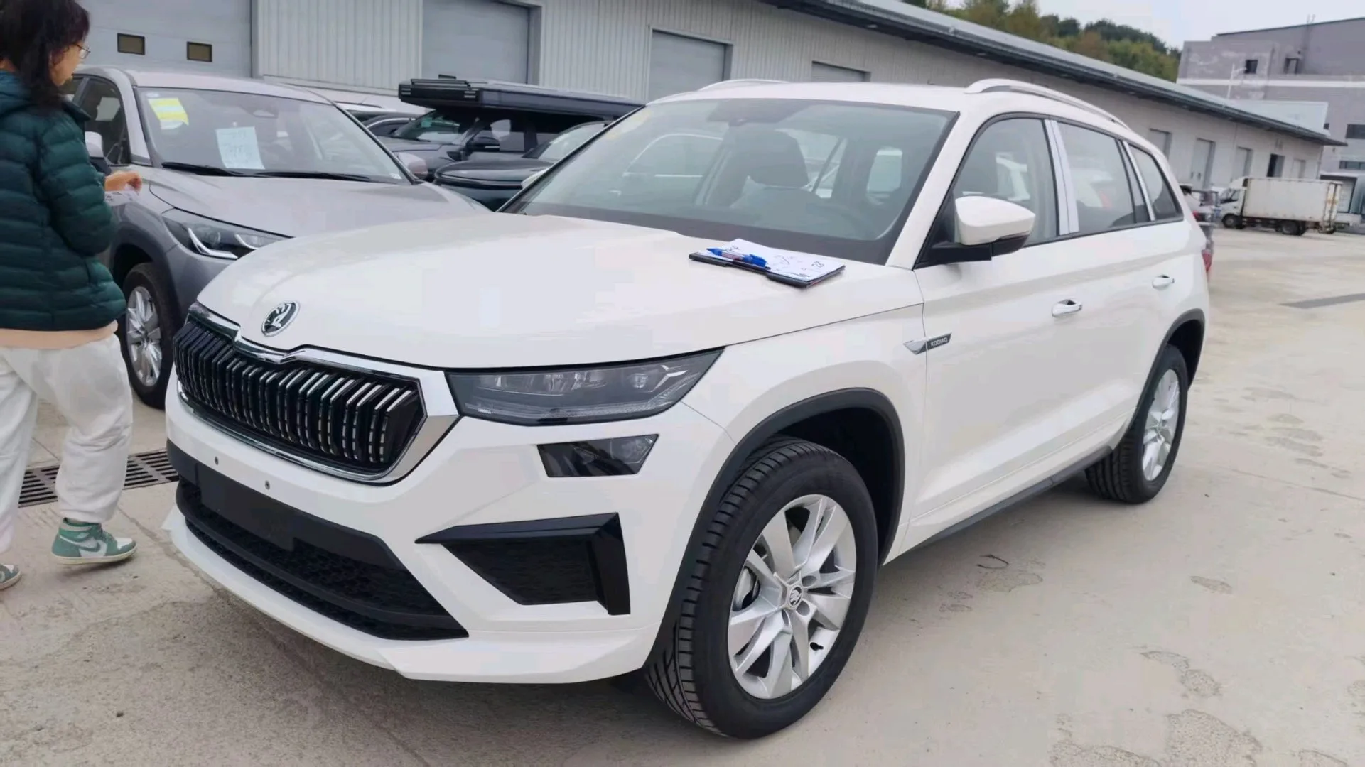 Skoda 2025 Kodiaq 2.0 TSI TSI330 5-Seater Automatic (Front-Wheel Drive)