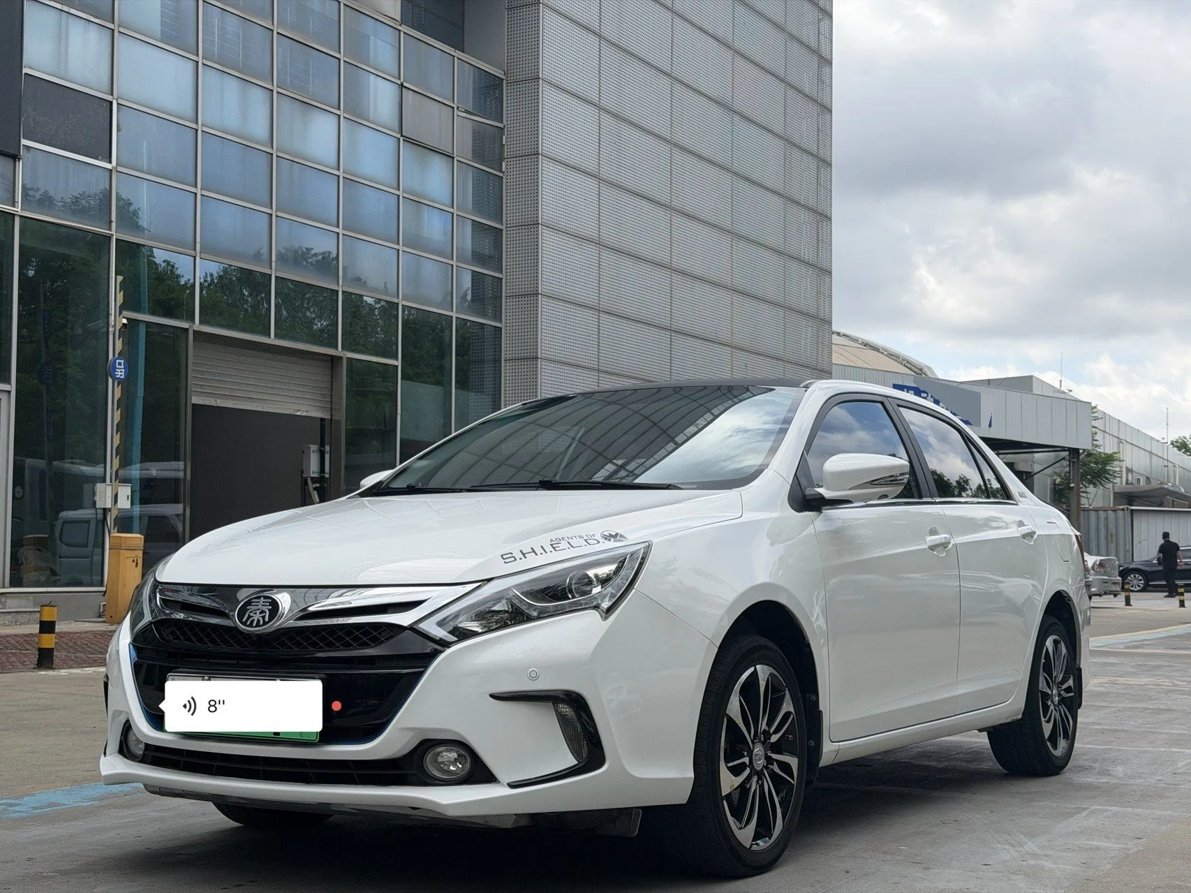 Qin New Energy 2015 1.5T Dual Crown Flagship Plus Edition