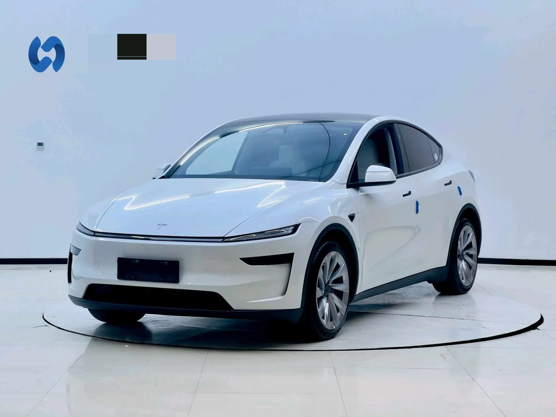Tesla 2025 Model Y Long Range All-Wheel Drive (Facelift) Automatic