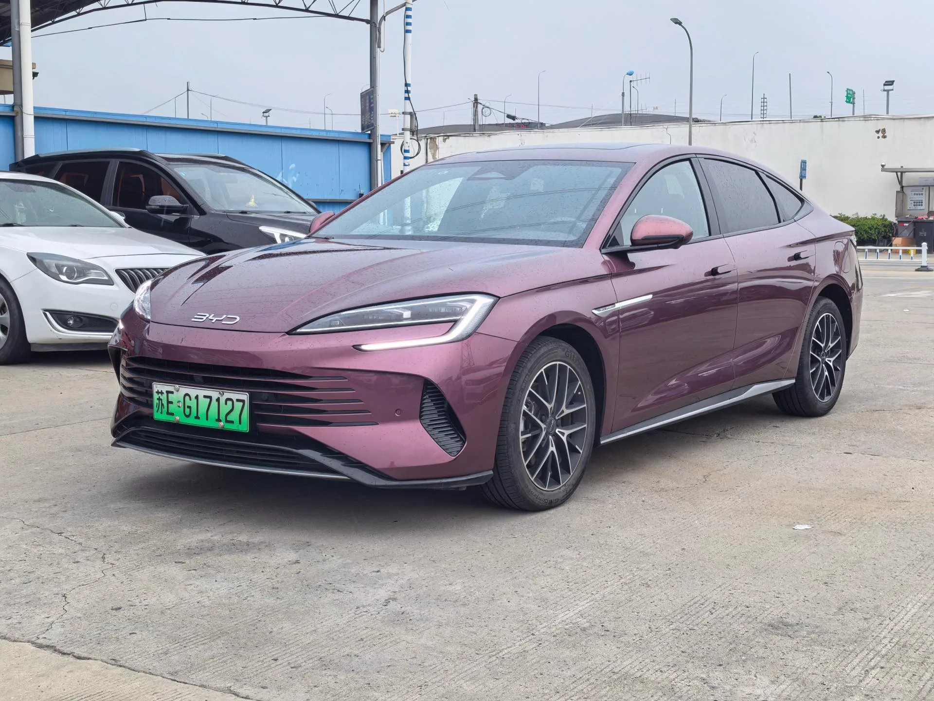 BYD 2025 Seal 07 DM-i 1.5T CVT 125 km Flagship Automatic