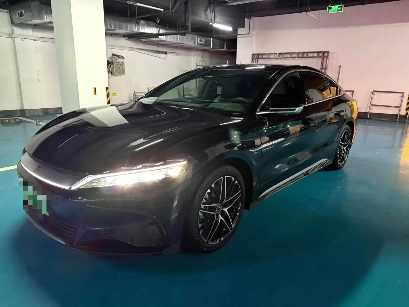 BYD 2024 Han EV 605KM Glory Edition Front-Wheel Drive Premium Automatic
