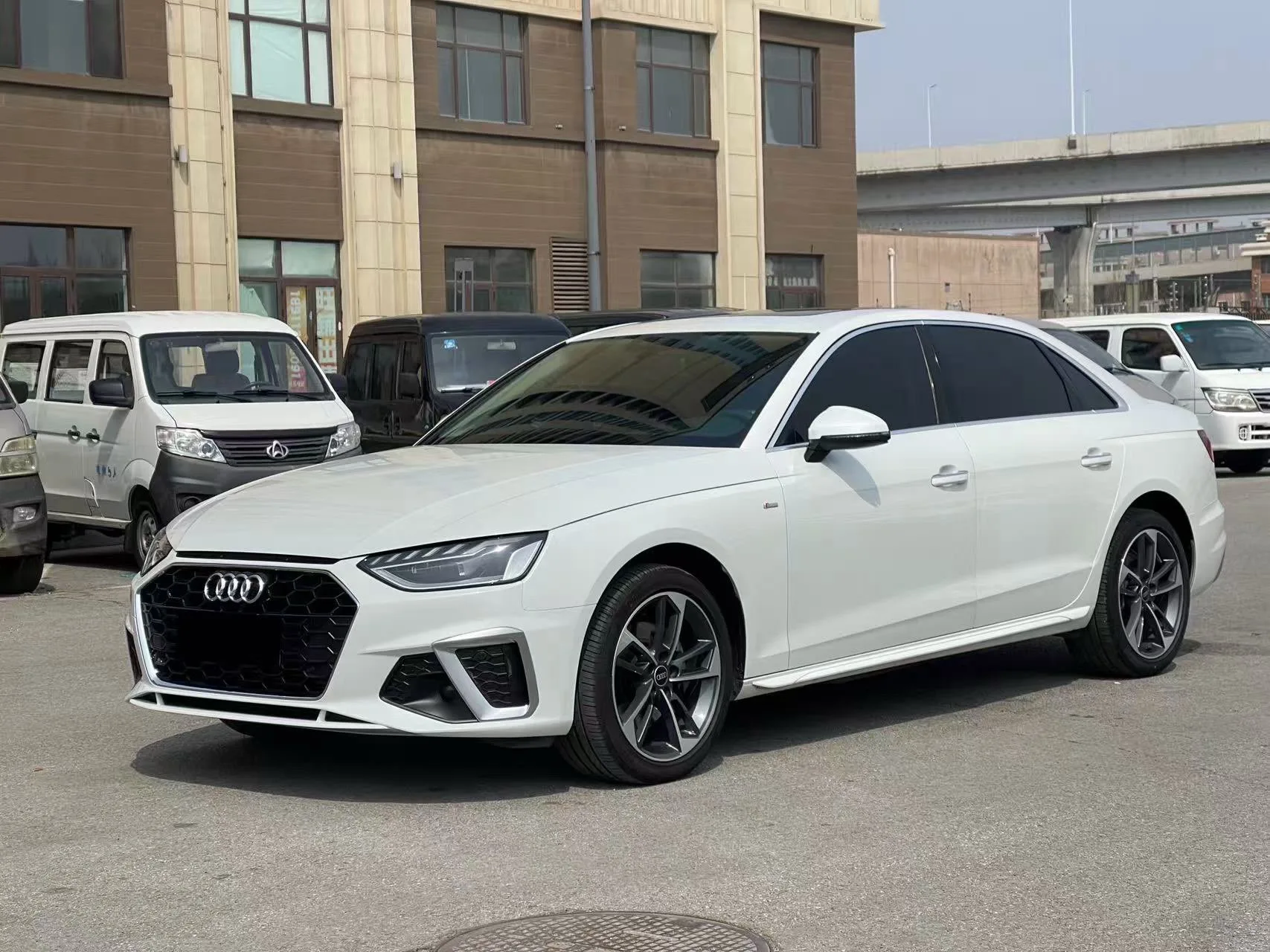 Audi A4L 2022 40 TFSI Fashion Dynamic Edition