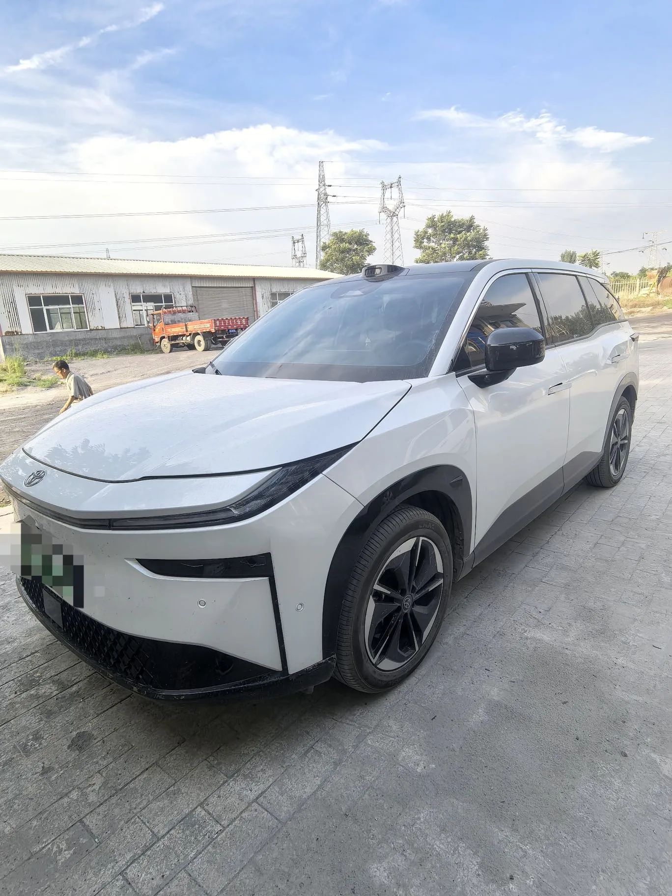 Toyota 2025 Platinum 3X 520 Pro High-End Intelligent Driving Edition Automatic Transmission