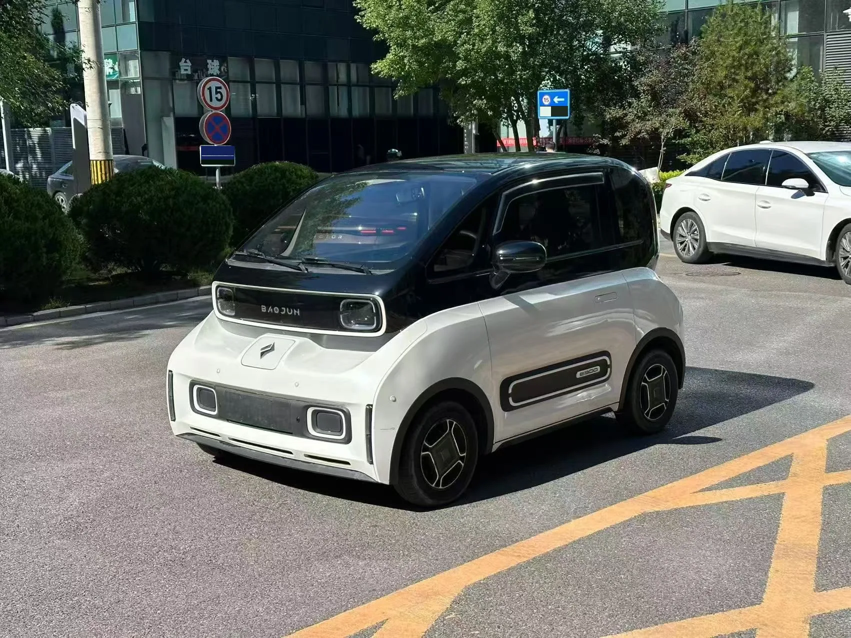 Baojun E300 2020 Interstellar Fun Edition