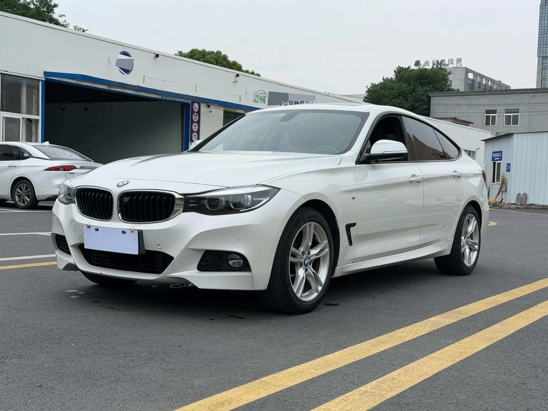 2020 BMW 3 Series GT 320i M Sport Package