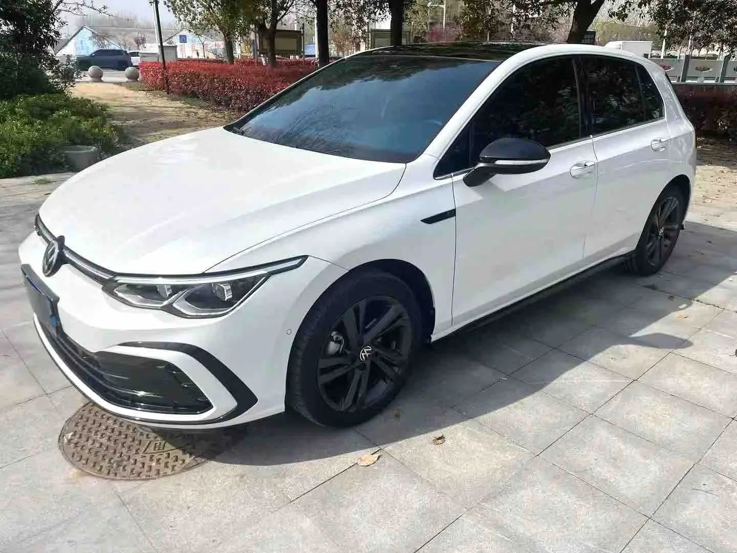 Volkswagen 2023 Golf 8 R-Line 1.4TSI 280TSI Lite Automatic