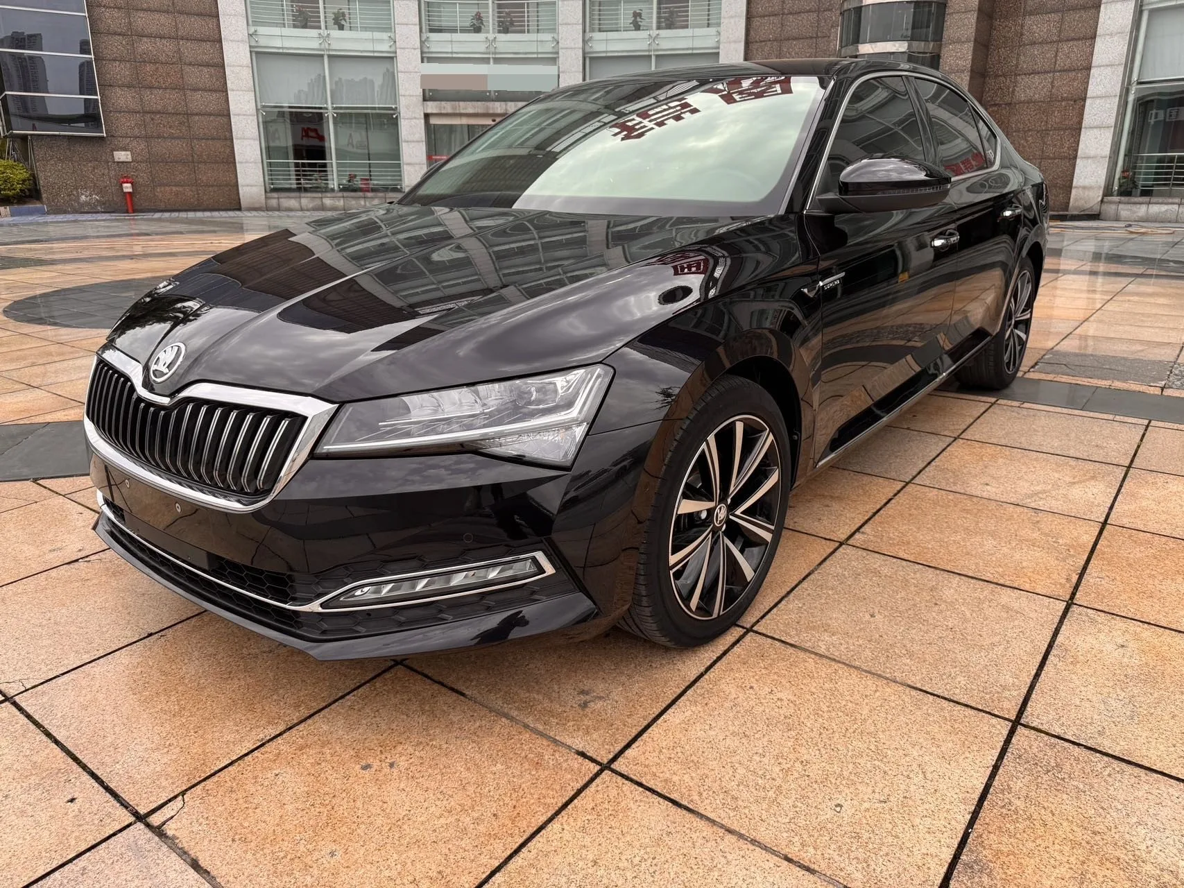Superb 2023 Facelift TSI280 DSG Premium Edition