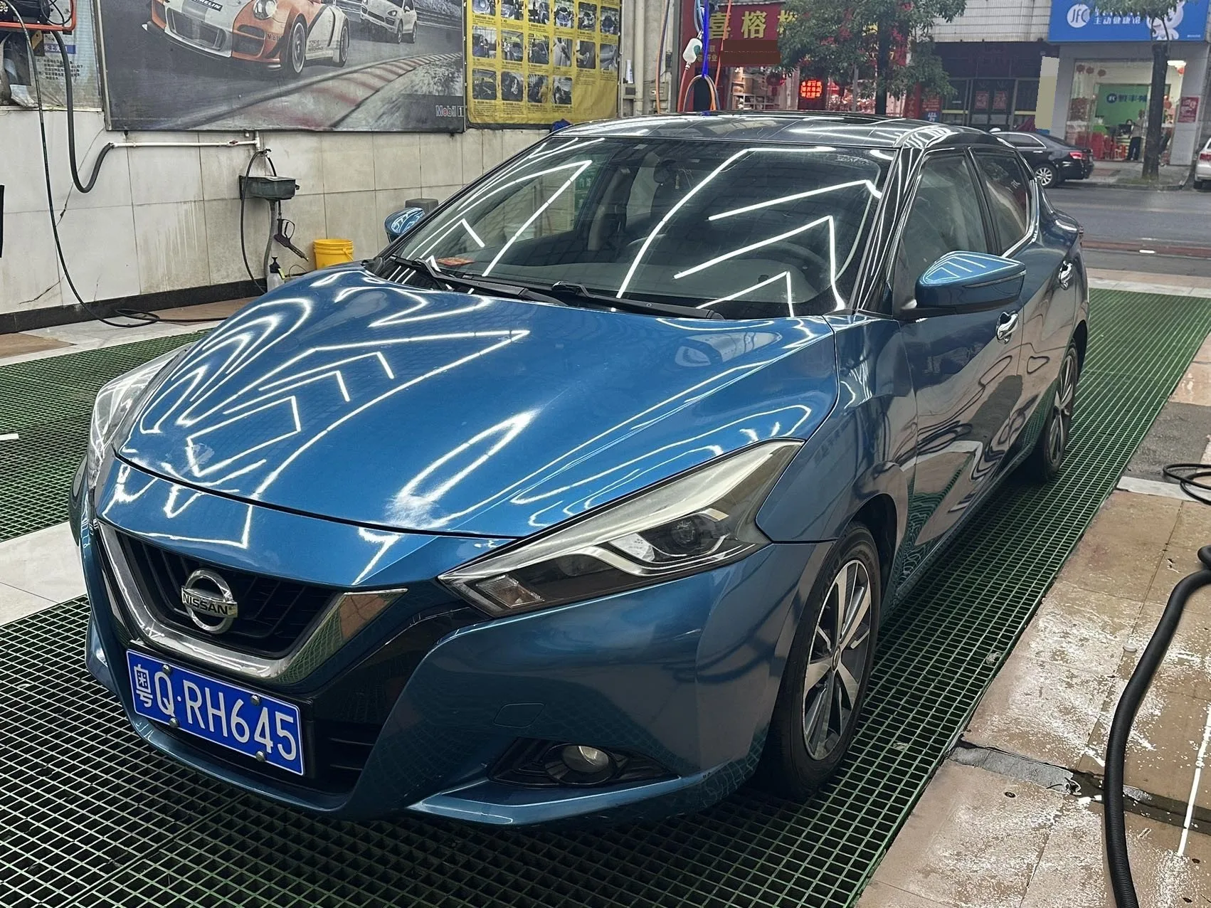 Nissan Bluebird 2016 1.6L CVT Cool Edition