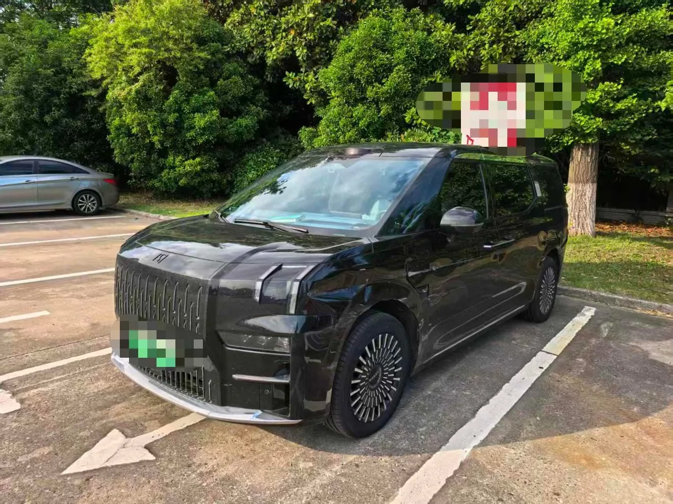 2024 Jike 009 Six-Seat Executive Edition AWD 108kWh Automatic