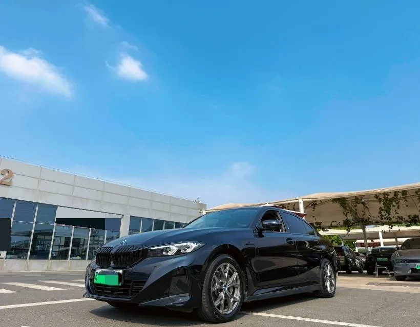 BMW 2024 i3 eDrive 35L Automatic