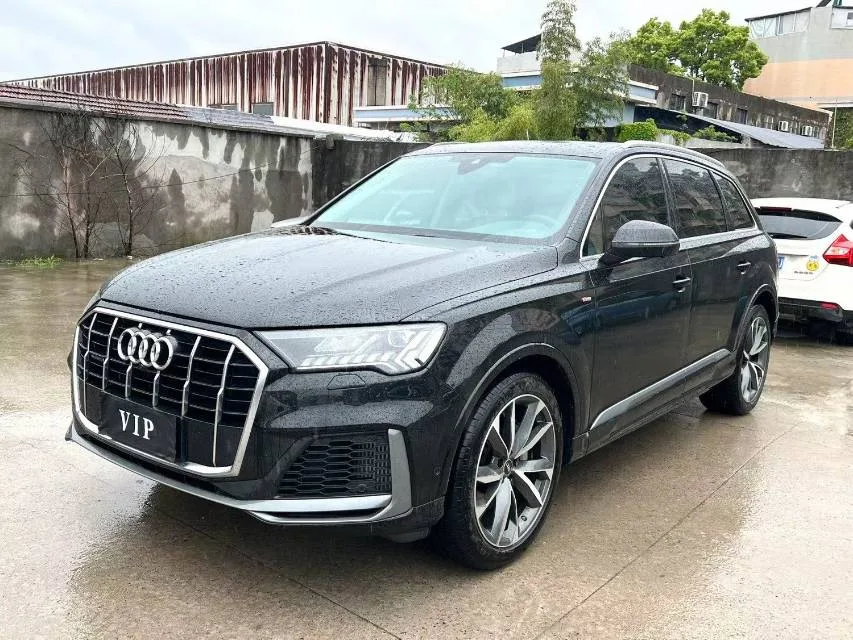 Audi Q7 (Imported) 2023 Q7 48V 3.0TFSI 55TFSI Quattro S line Sport Automatic