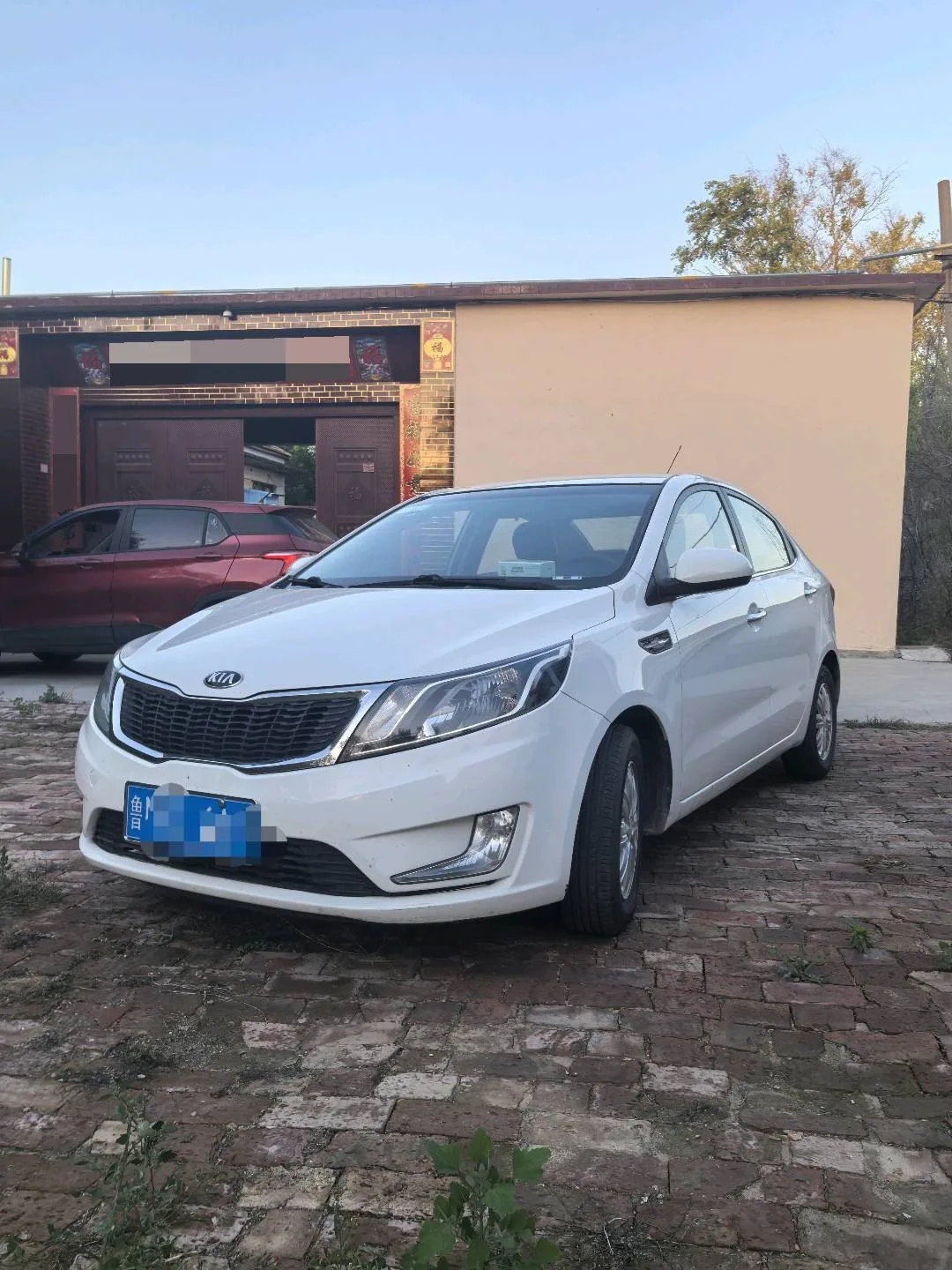Kia K2 2012 Sedan 1.4L AT GLS Anniversary Edition