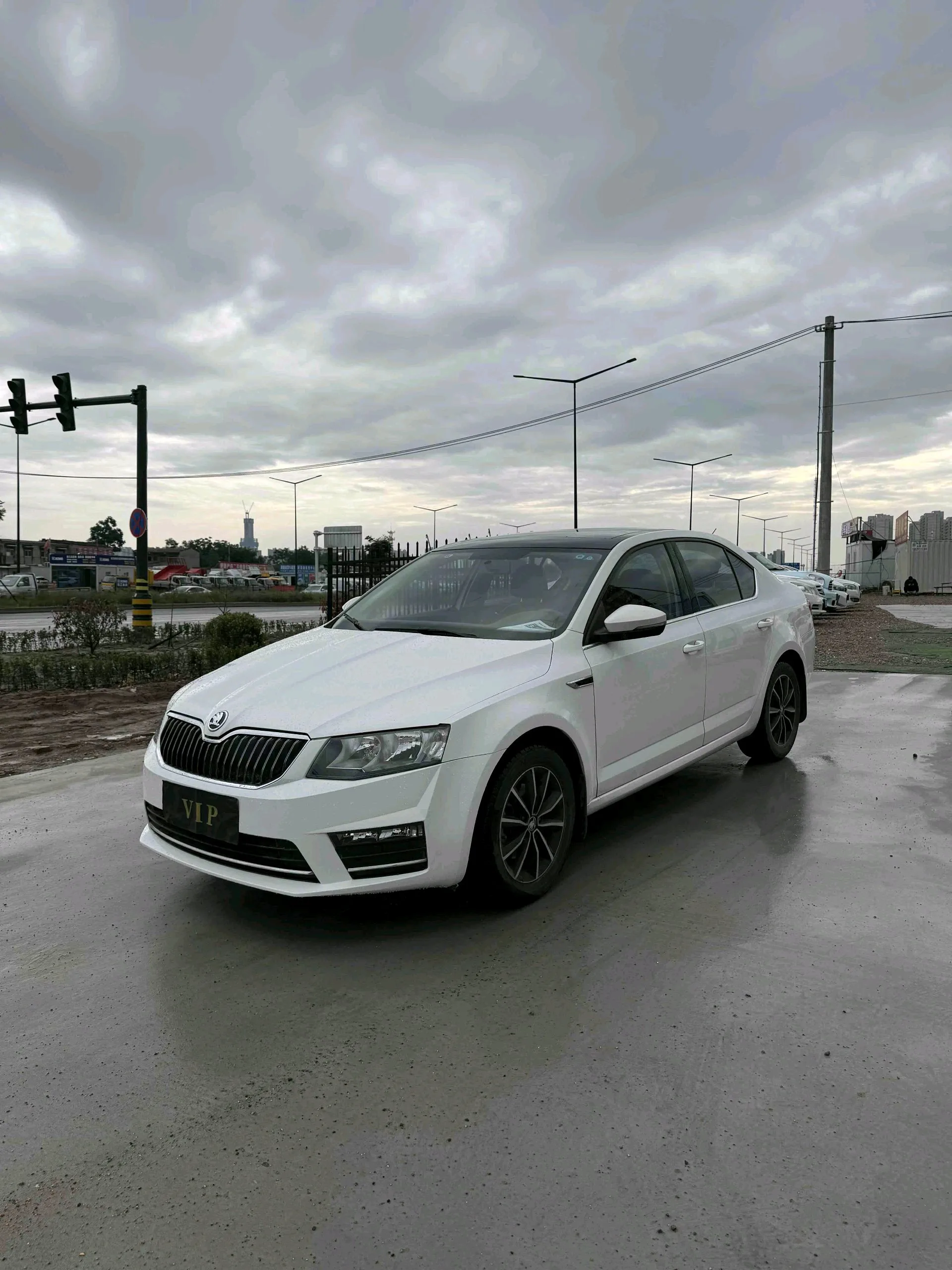 Octavia 2016 1.6L Automatic Smart Edition