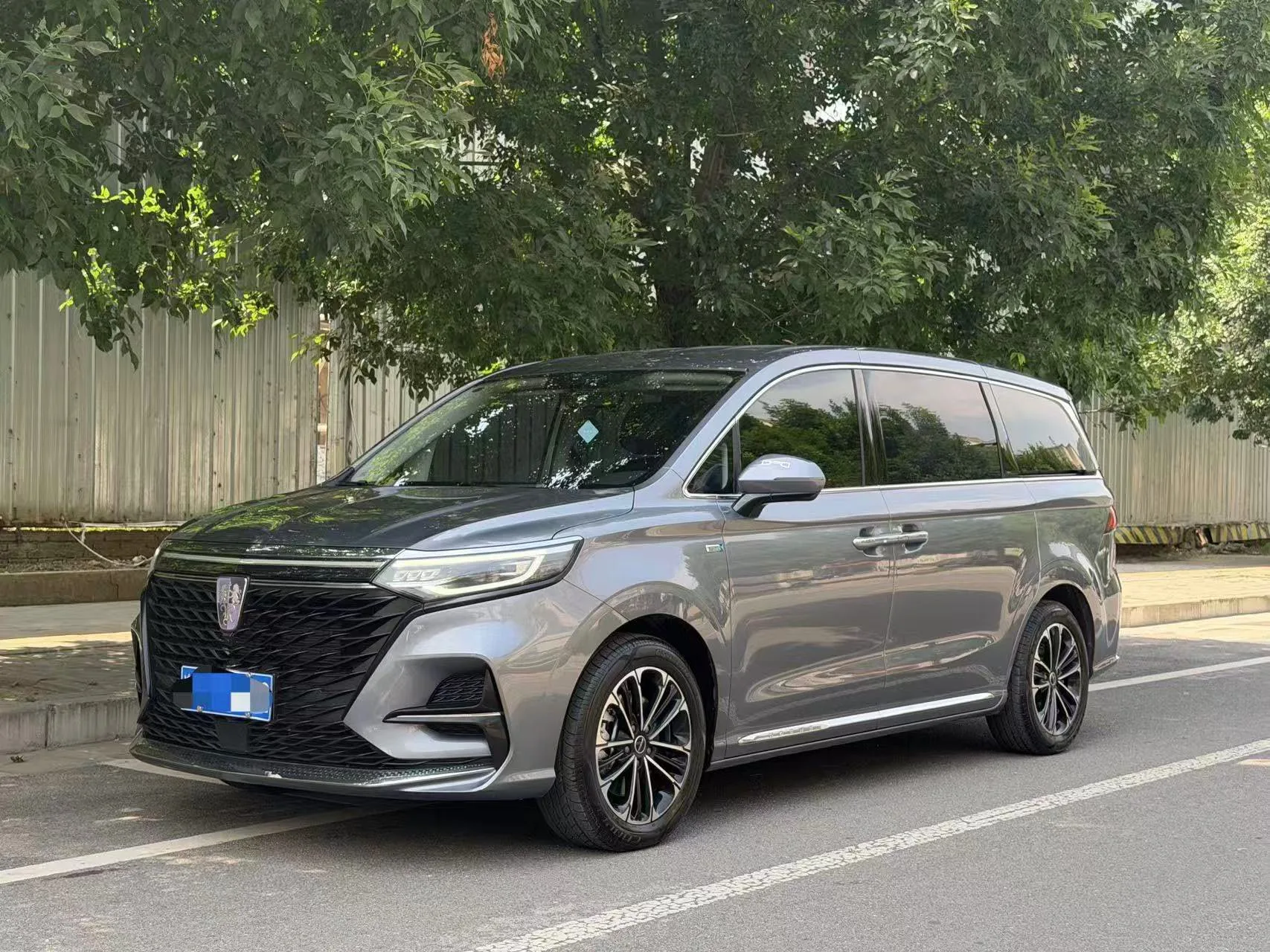 Roewe iMAX8 2021 Model Year 400TGI Flagship Edition