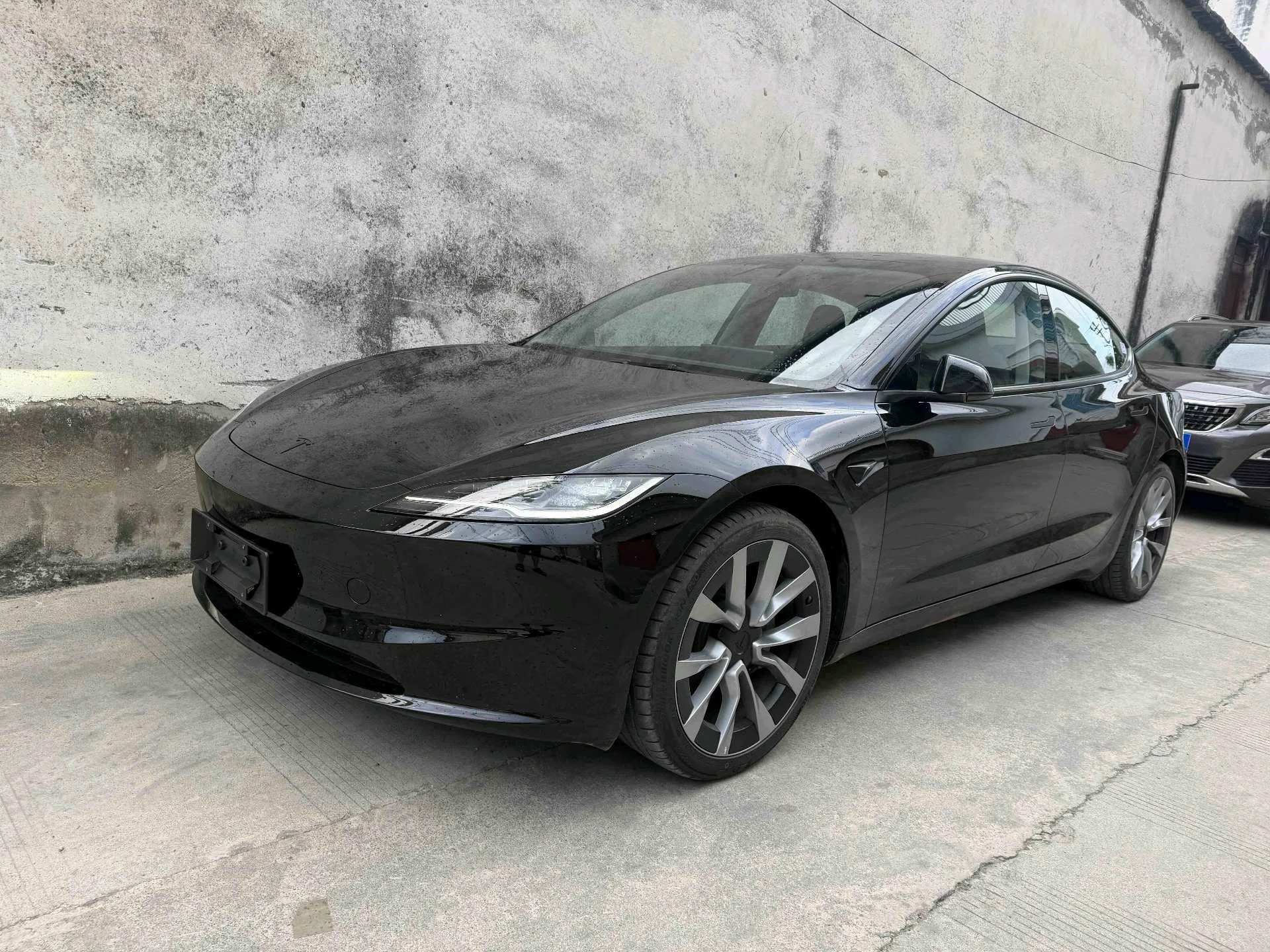 Tesla 2025 Model 3 Long Range All-Wheel Drive (Facelift) Automatic