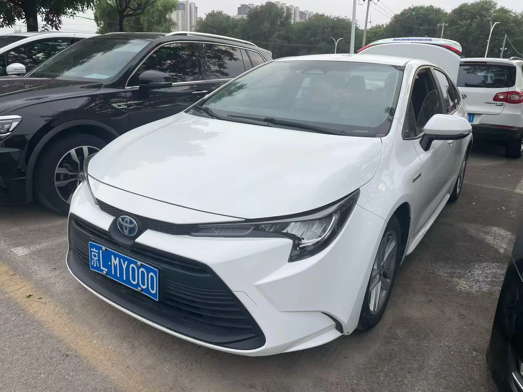 Toyota 2023 Corolla Hybrid 1.8 CVT Intelligent Electric Hybrid Luxury Edition Automatic Transmission