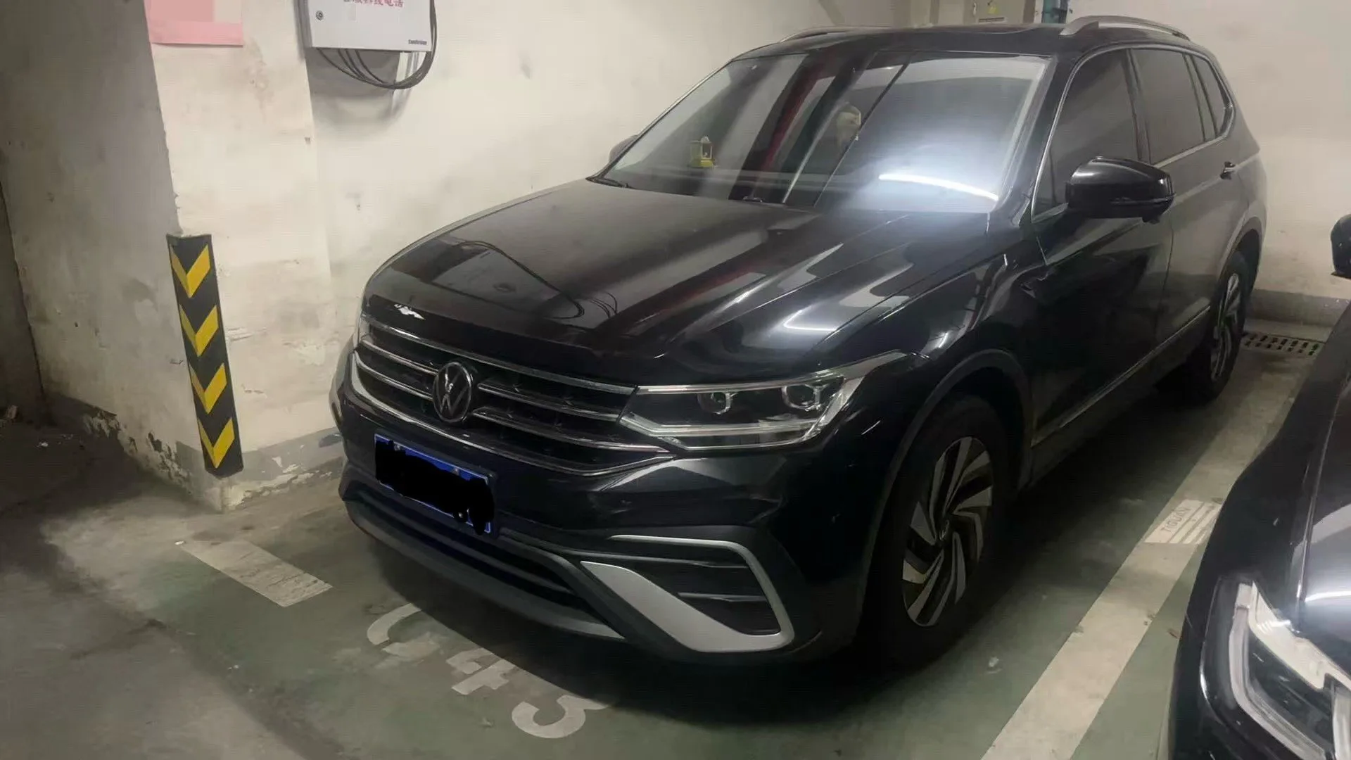Volkswagen 2023 Tiguan L 1.5 TSI 300 TSI Front-Wheel Drive Smart Edition Automatic