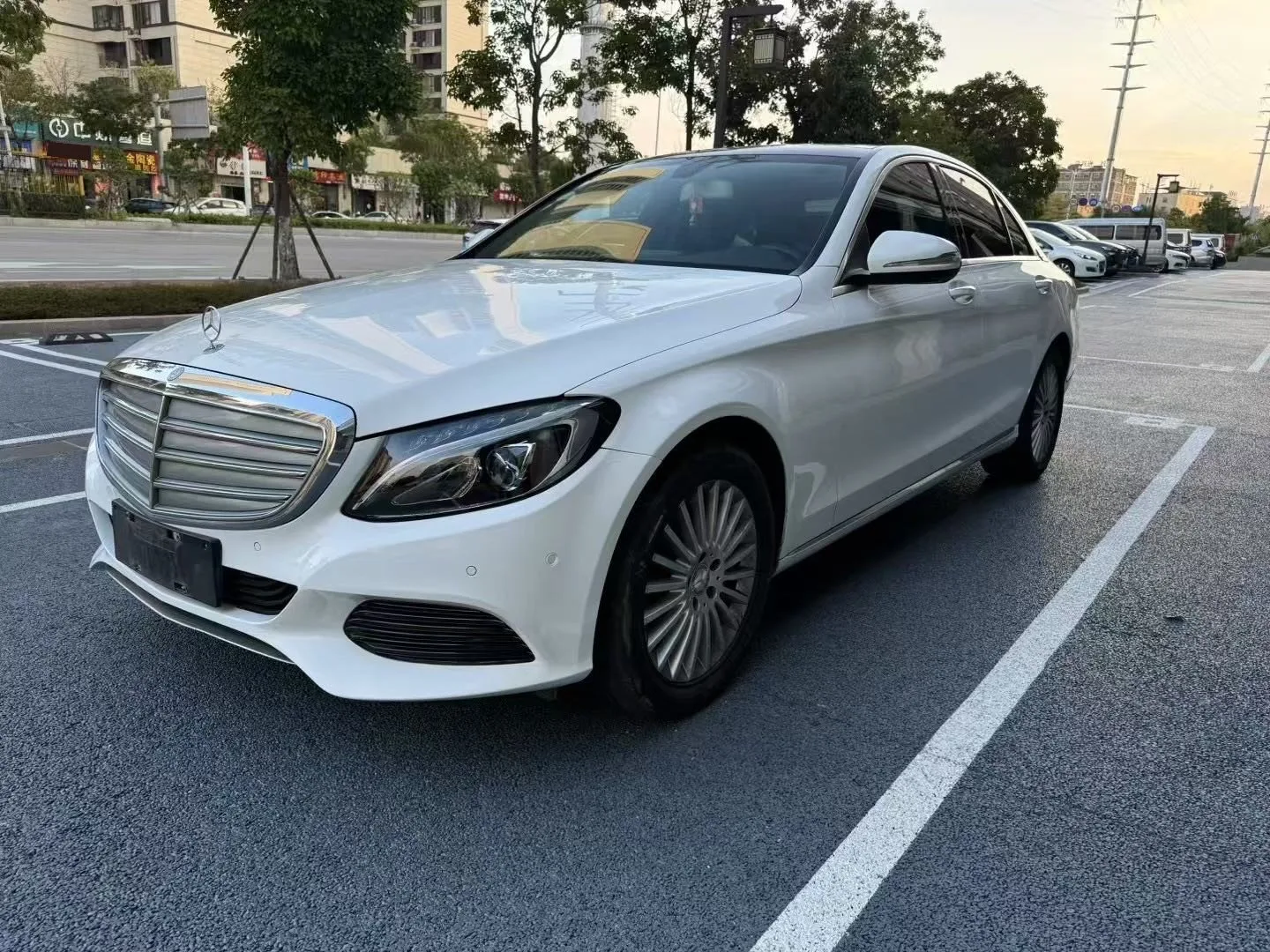 2015 Mercedes-Benz C-Class Facelift C 200 L