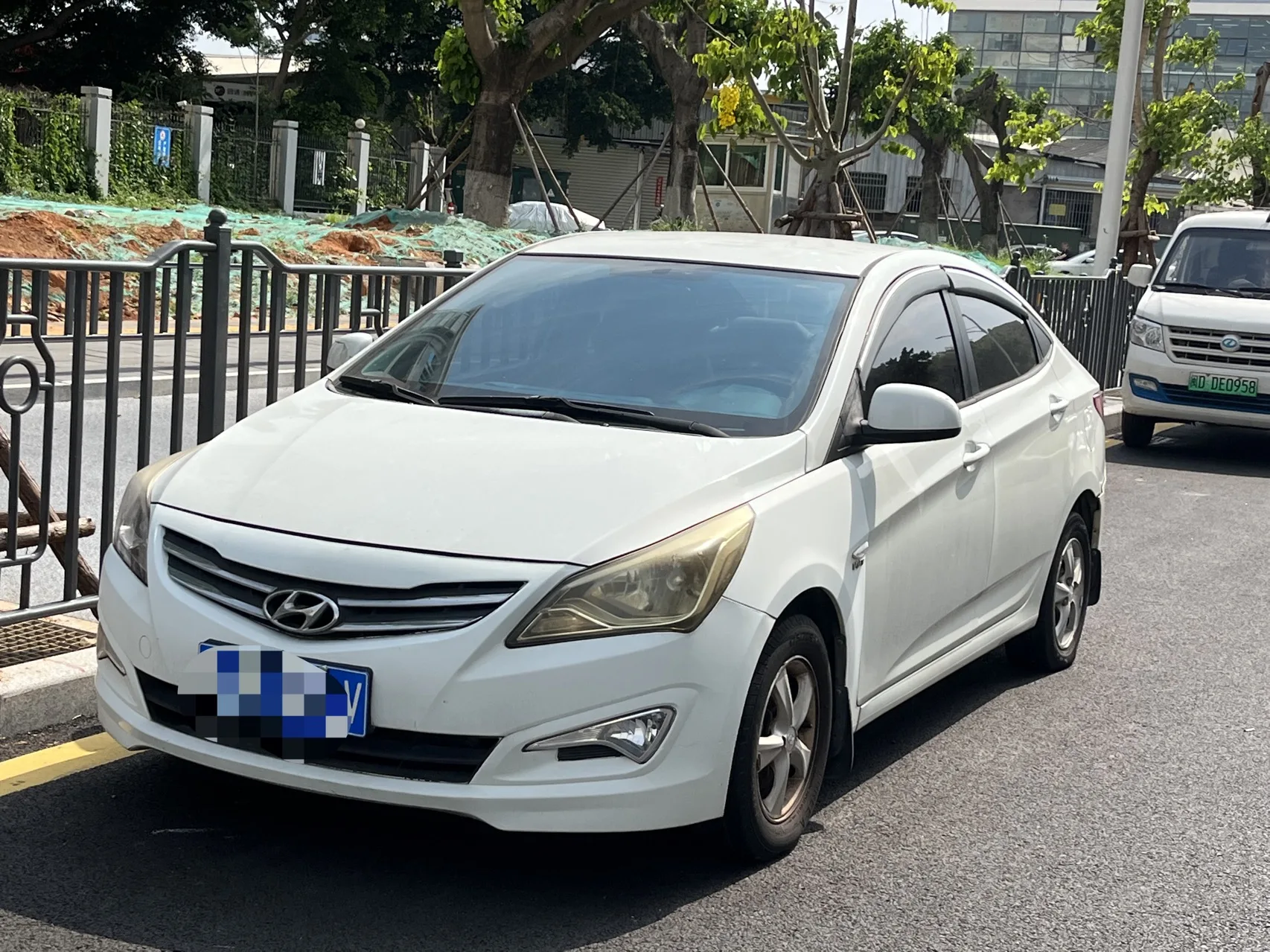 2014 Hyundai Reina 1.4L Automatic Intelligent GLS