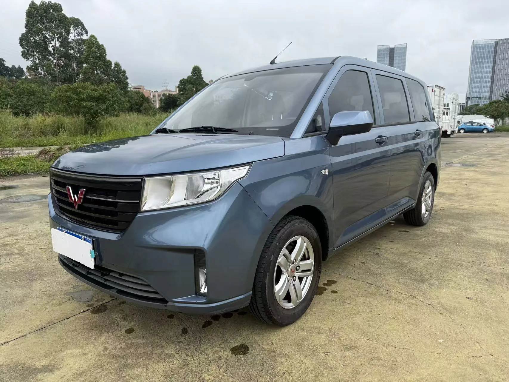 Wuling 2020 Hongguang PLUS 1.5 Comfort Edition 7-Seater Manual Transmission