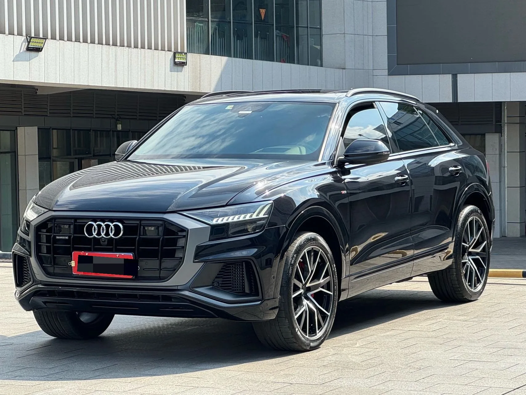 2021 Audi Q8 55 TFSI Sportline