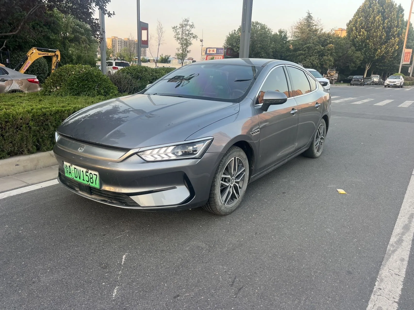 Qin PLUS 2021 EV 500KM Luxury Edition