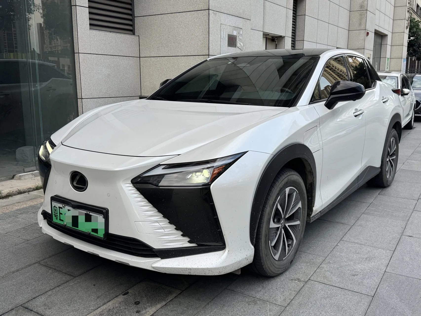 Lexus RZ 2023 450e AWD Luxury Edition