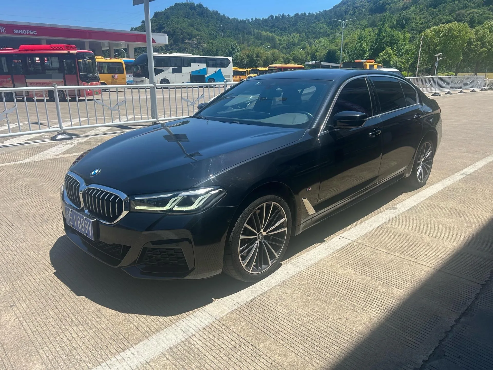 BMW 5 Series 2022 Facelift II 530Li Leading Model M Sport Package