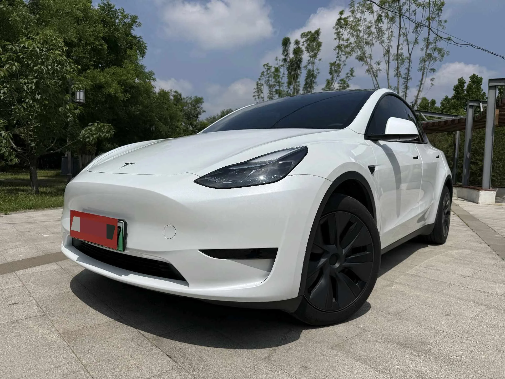 Model Y 2024 Rear-Wheel Drive