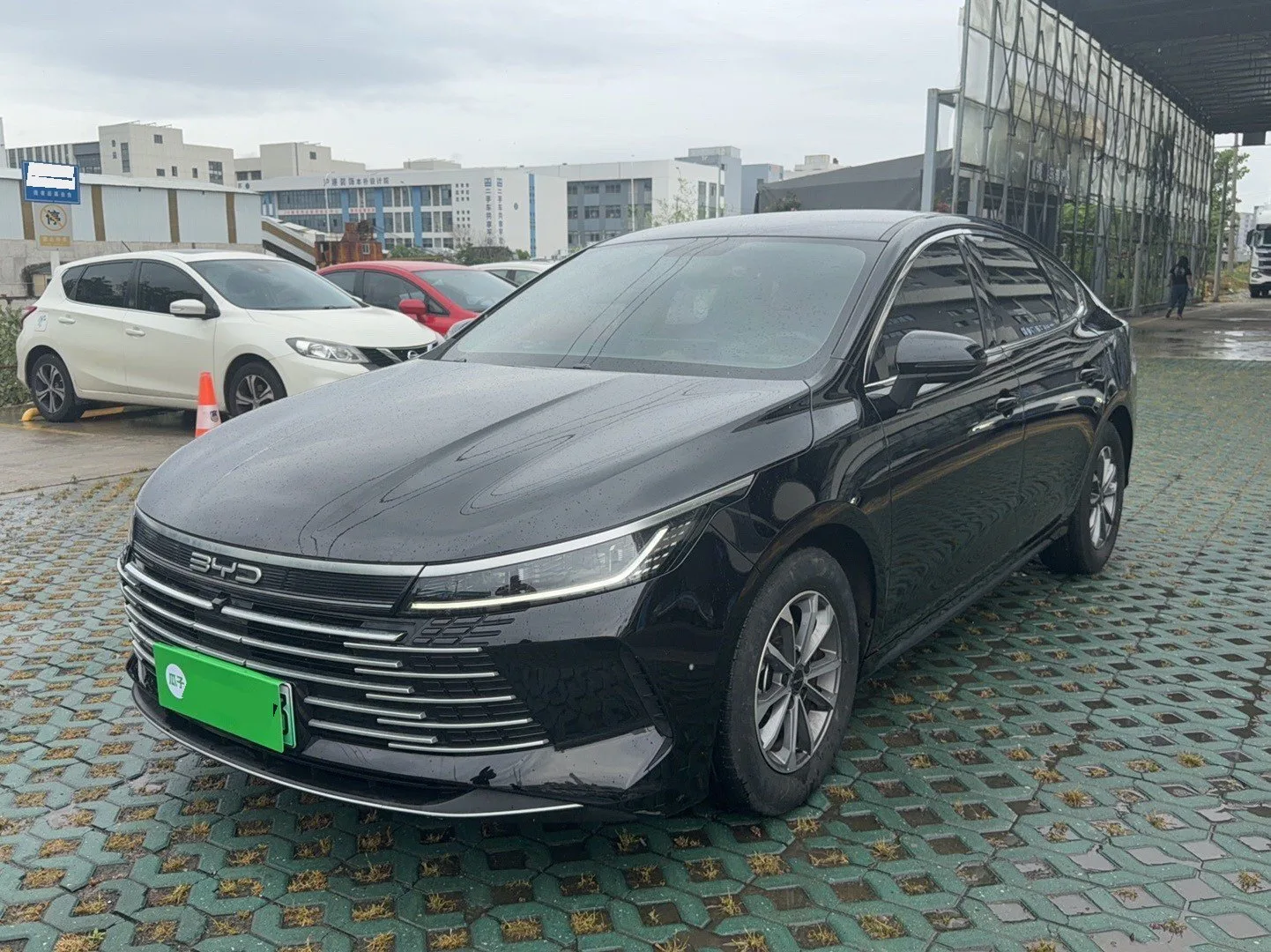 BYD 2024 Destroyer 05 DM-i 1.5 CVT Glory Edition 55KM Luxury Automatic