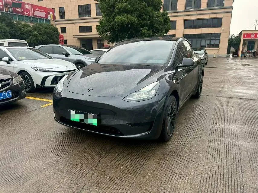 Model Y 2024 Rear-Wheel Drive