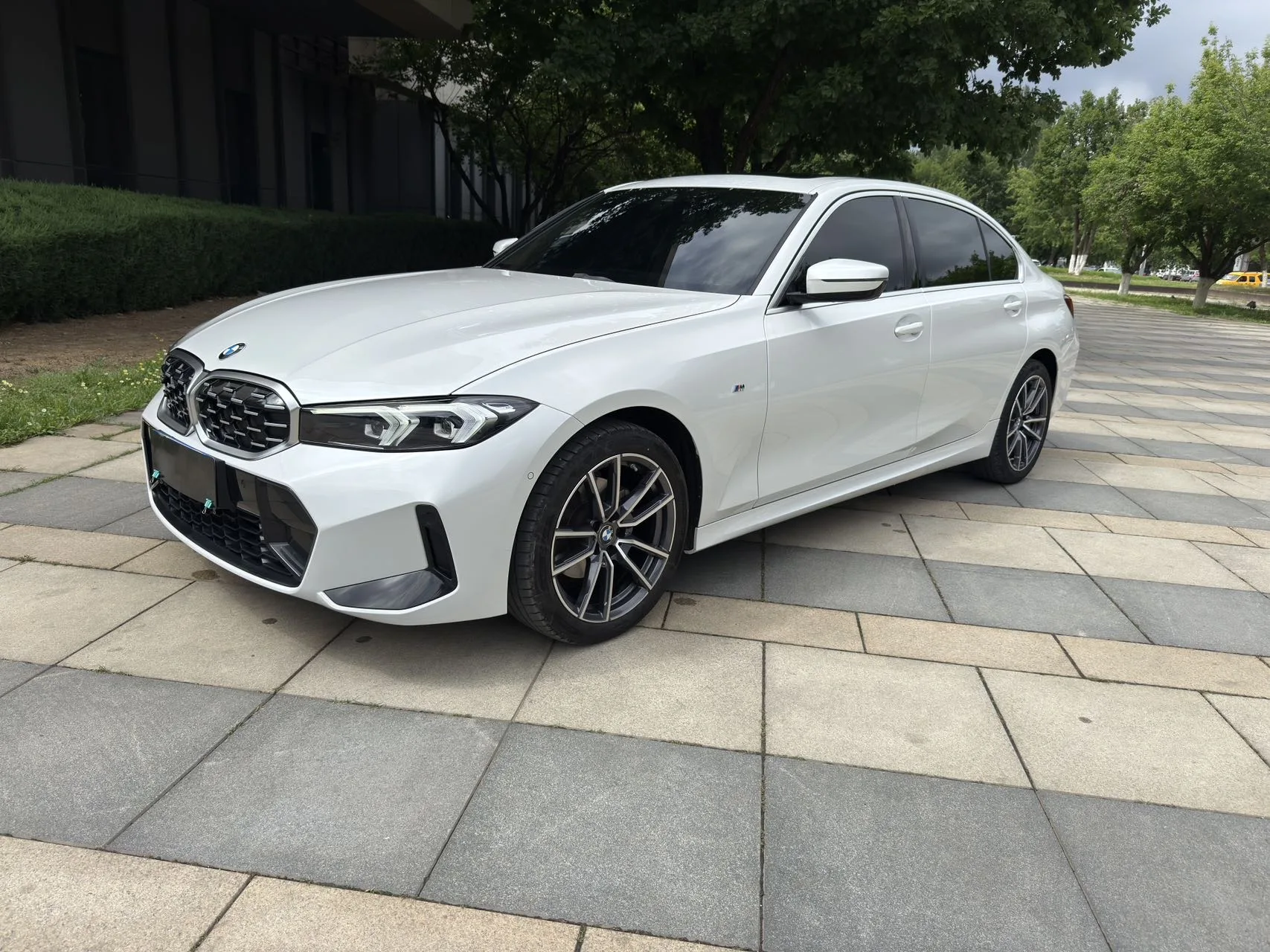 2023 BMW 3 Series 325Li M Sport Package
