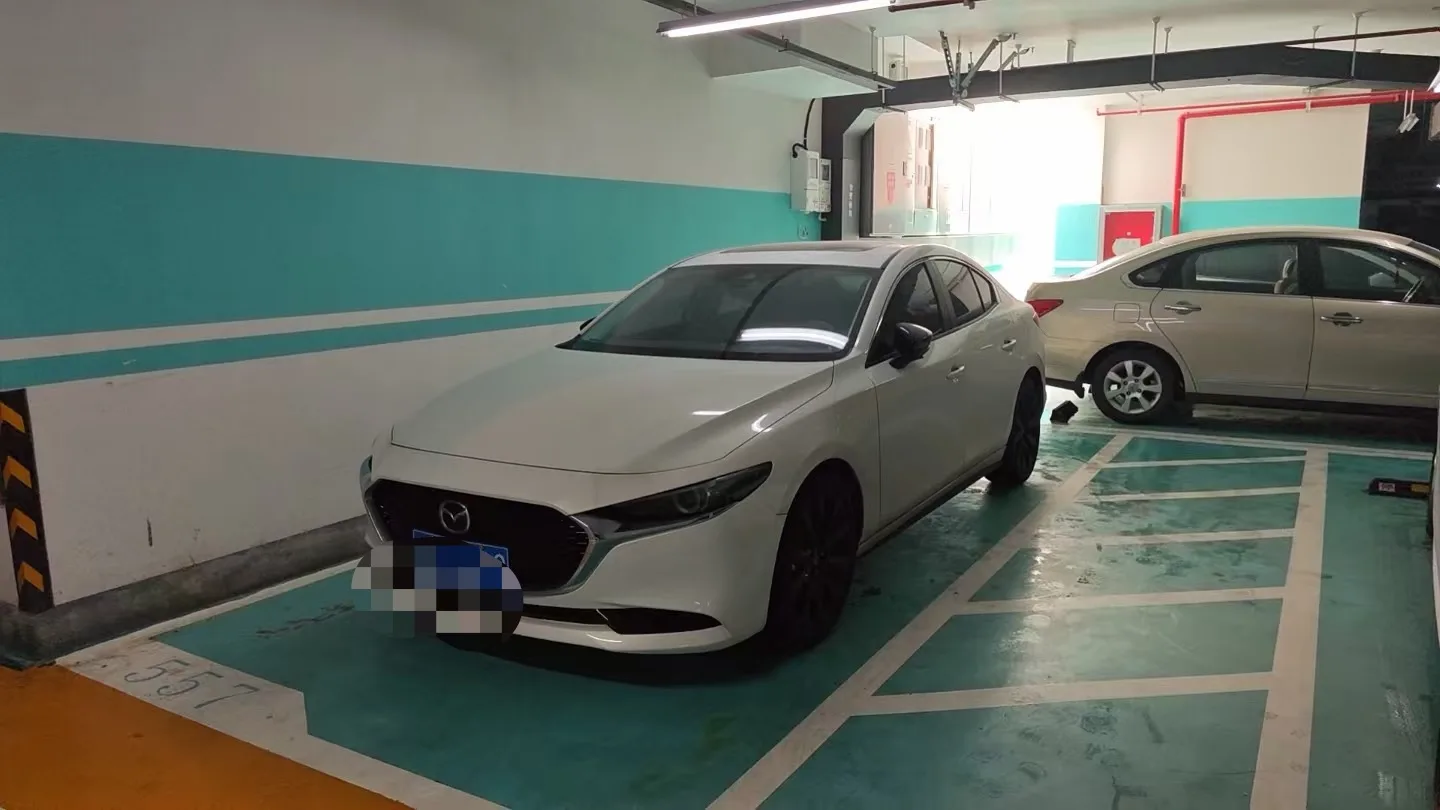 Mazda3 Axela 2023 2.0L Automatic Premium Edition