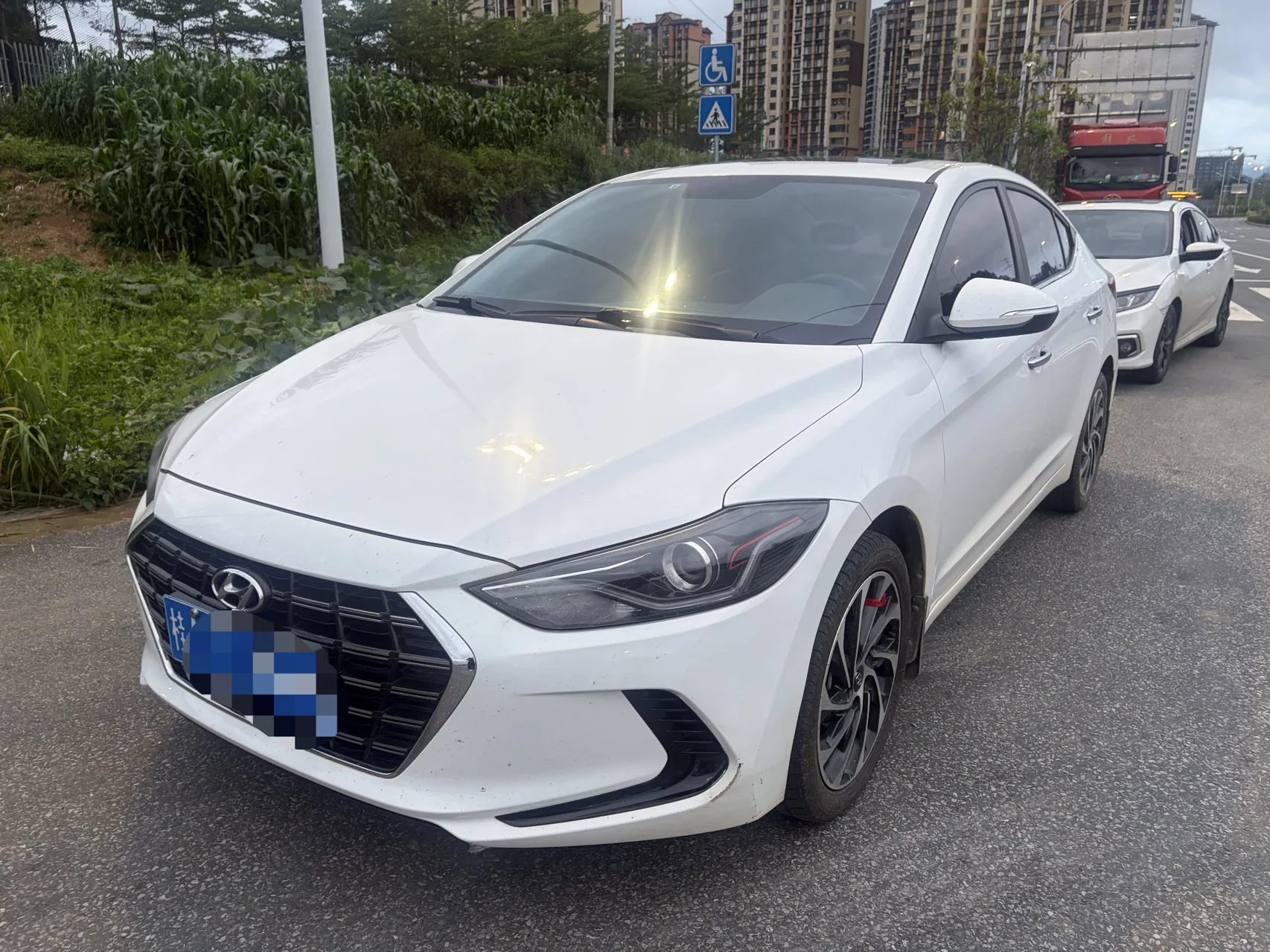 Hyundai Elantra 2020 1.5L CVT Smart Luxury Edition