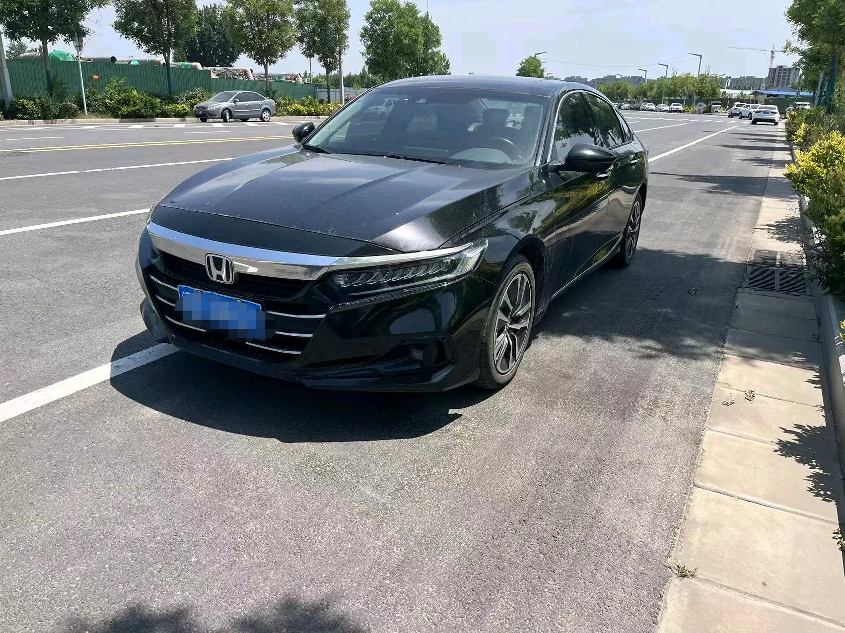 2022 Honda Accord Sharp Hybrid 2.0L Sharp Cool Edition