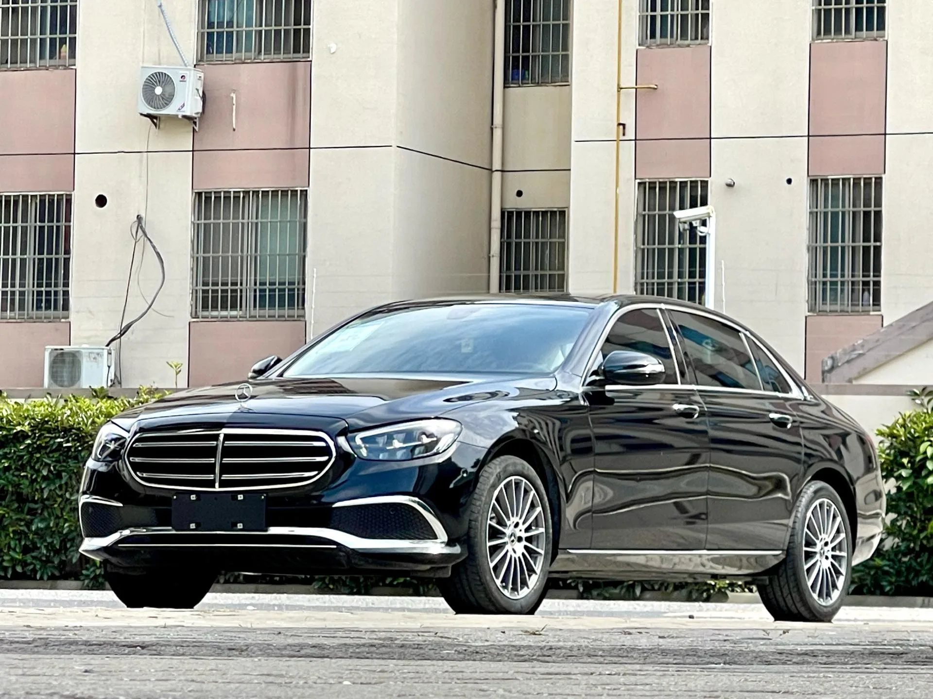 Mercedes-Benz E-Class 2022 Facelift E 260 L