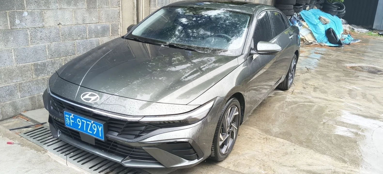 Hyundai Elantra 2023 1.5L CVT LUX Premium Edition