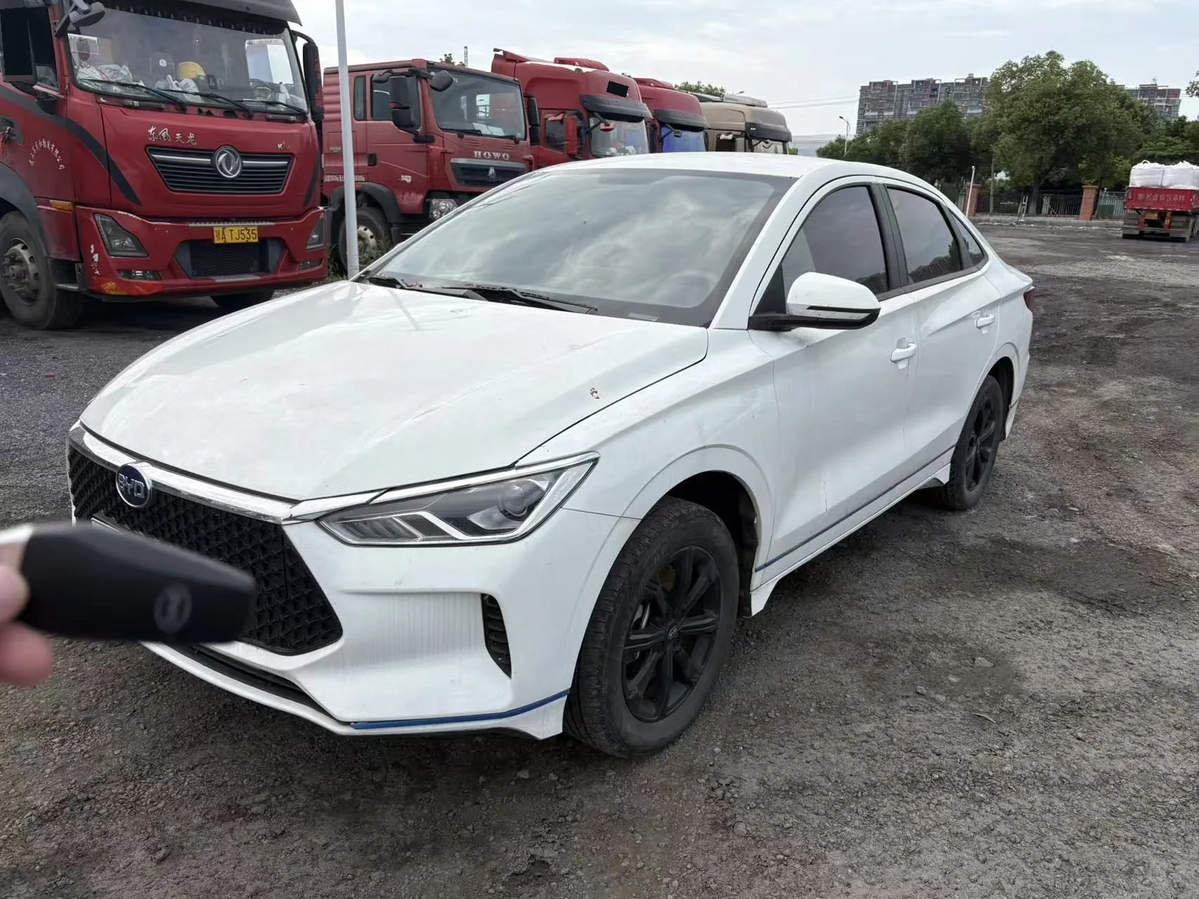 BYD e3 2021 Leading Edition