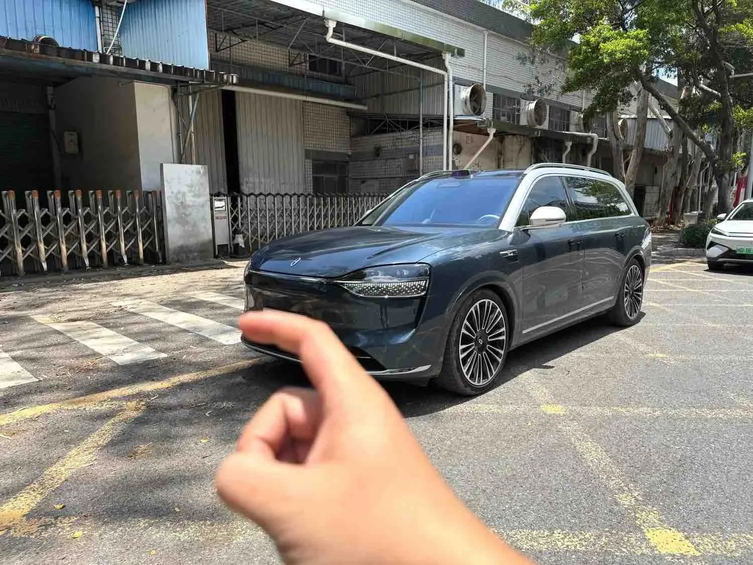Wenjie M9 2024 Ultra Range Extended Edition 52kWh