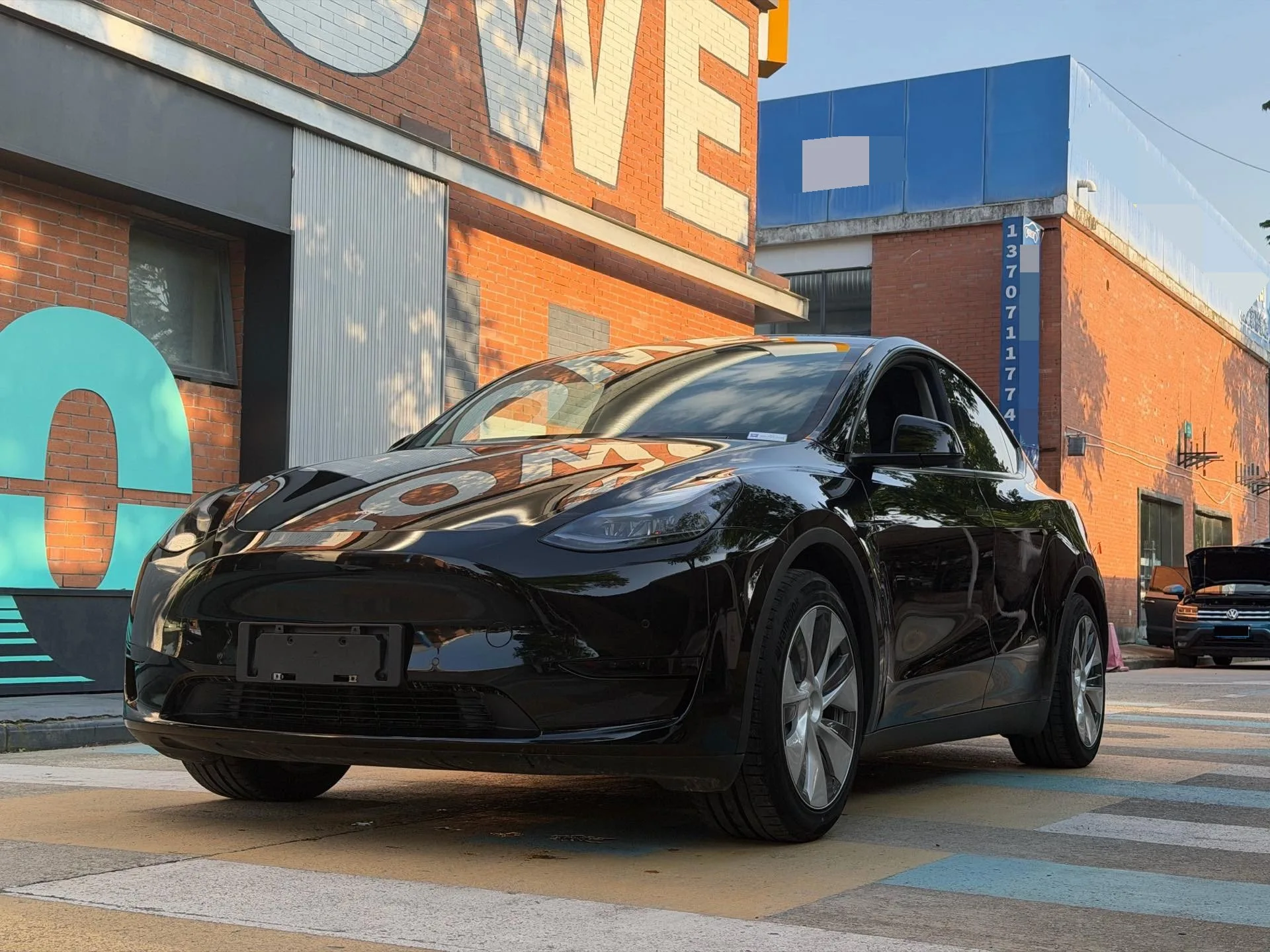  Model Y