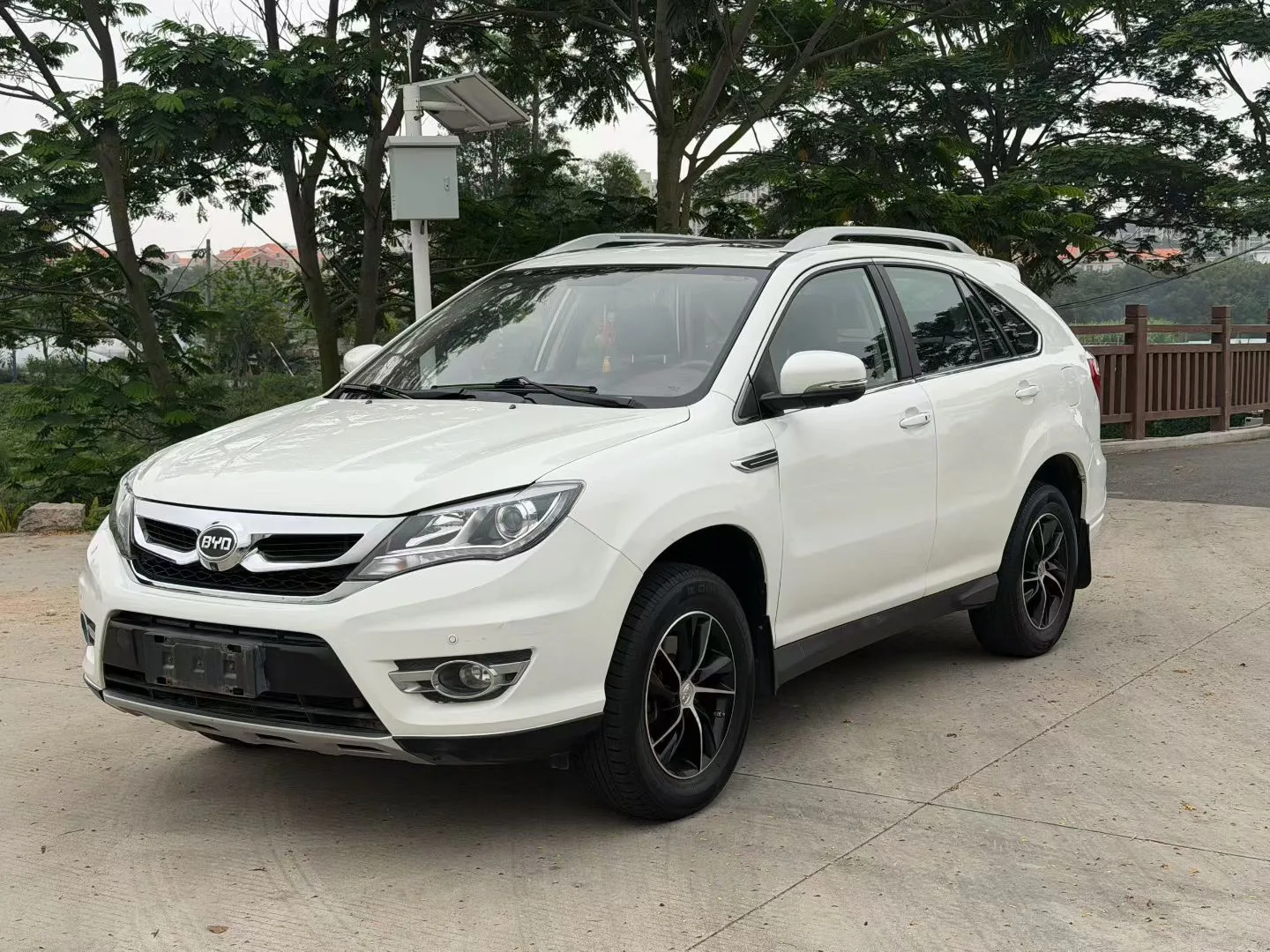 BYD 2016 S7 1.5T Premium Manual Transmission