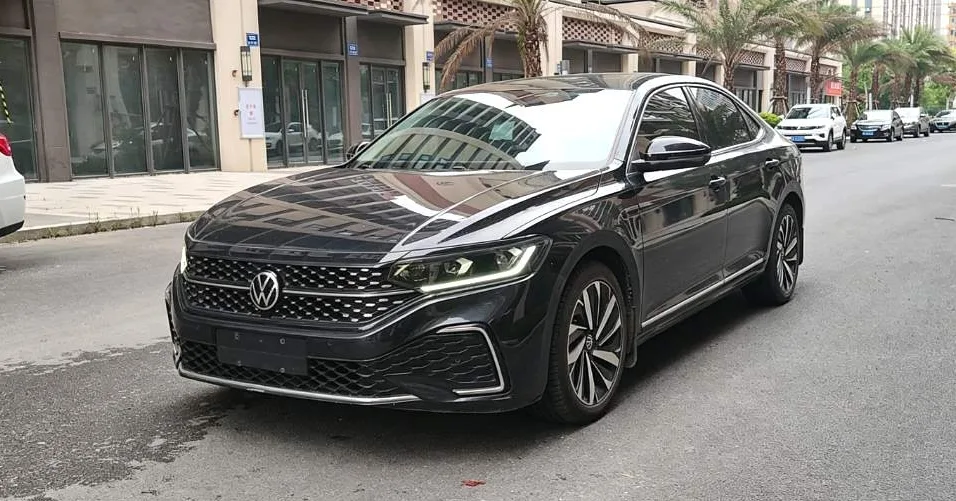 2021 Passat 330TSI Premium Edition